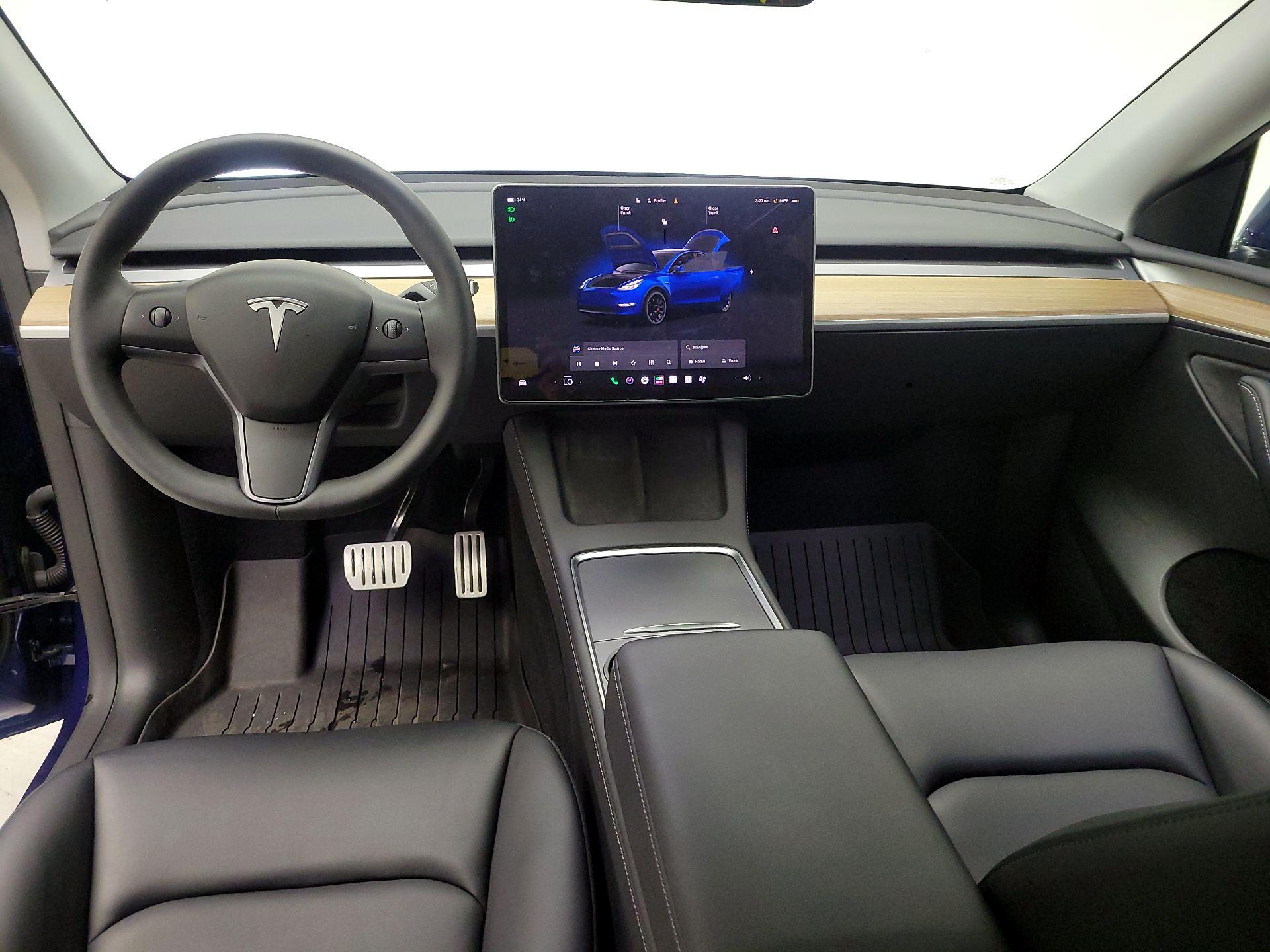 Thumbnail: 2023 Tesla Model Y - 9