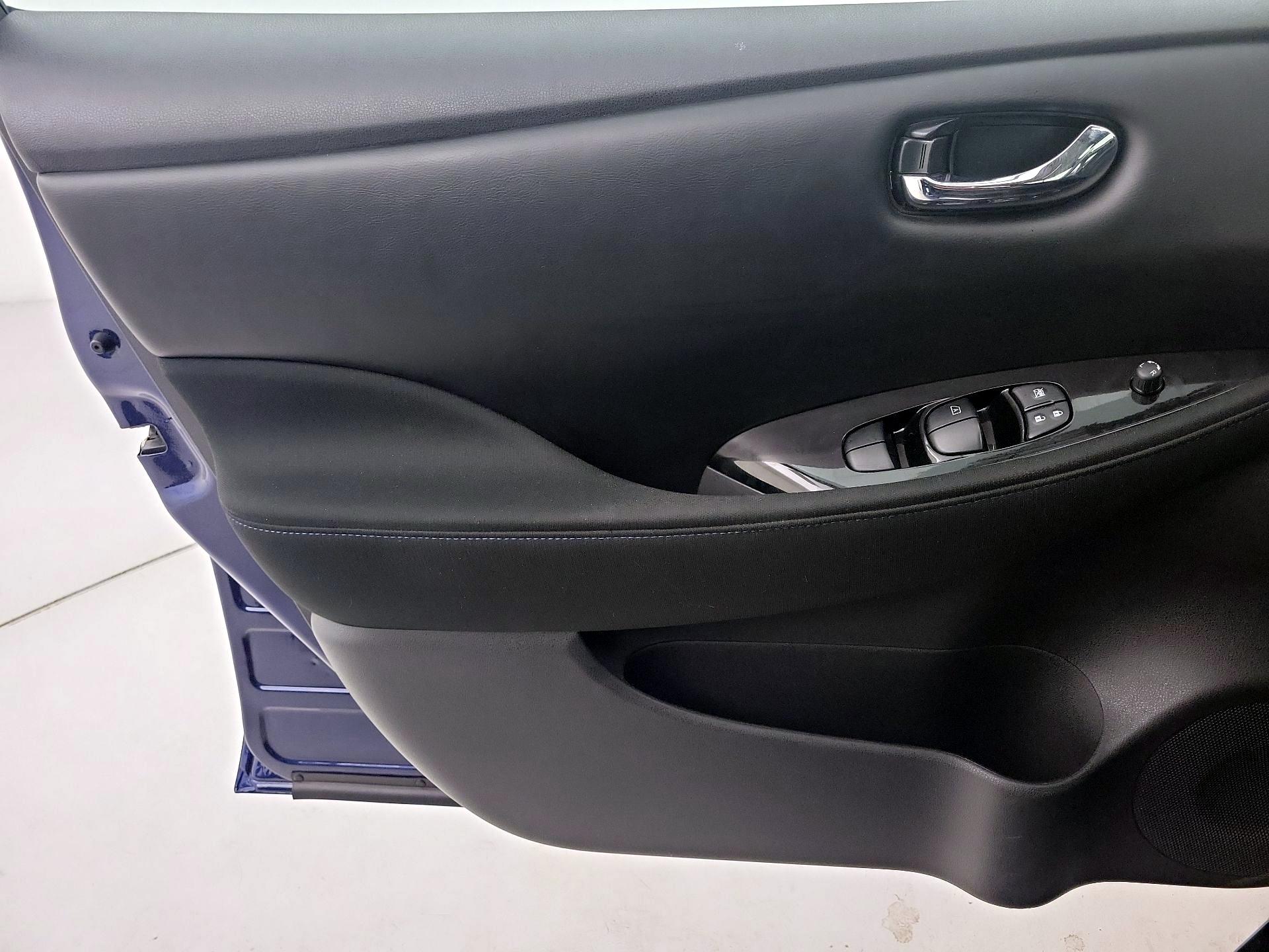Thumbnail: 2024 Nissan Leaf - 12