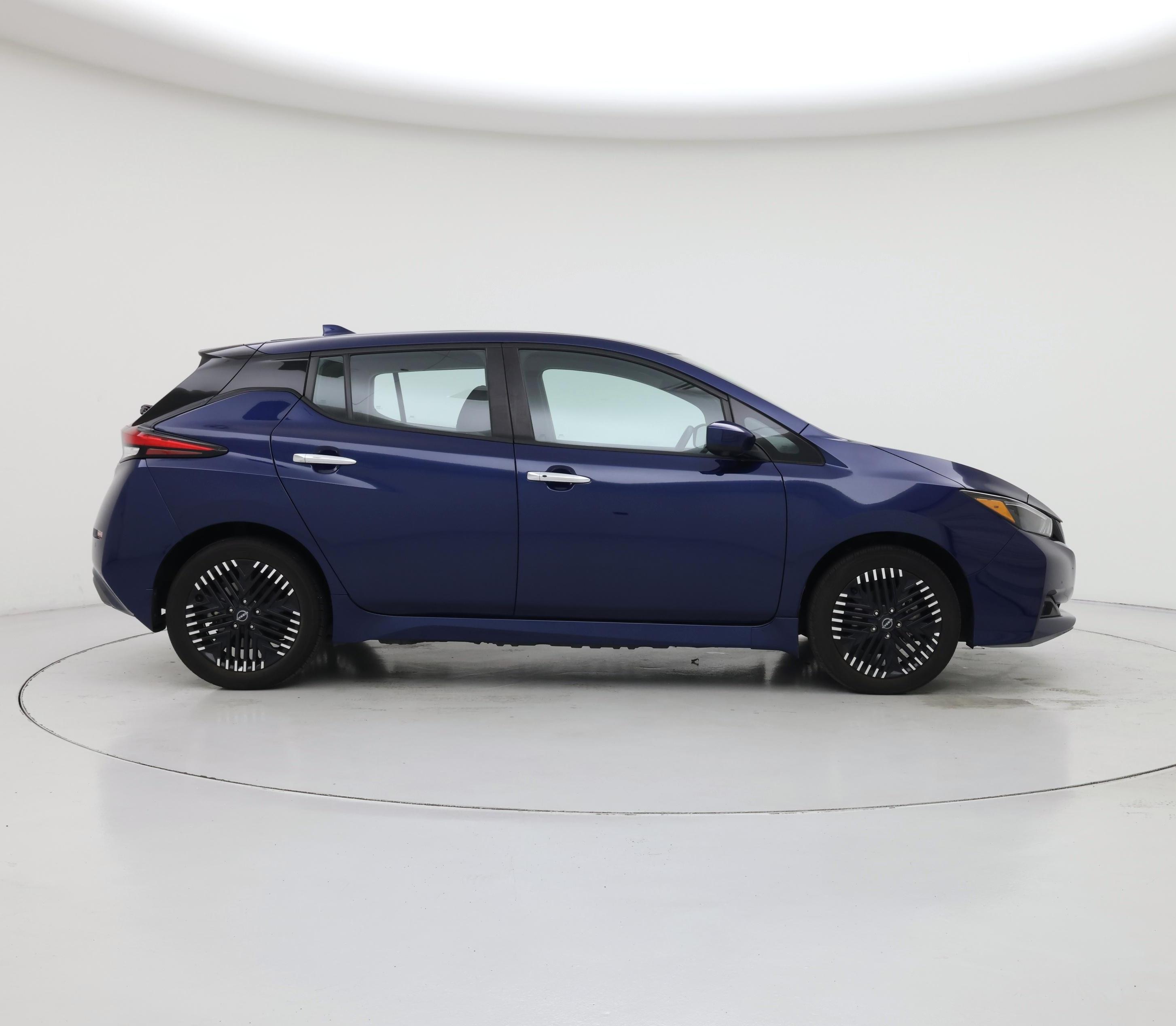 Thumbnail: 2024 Nissan Leaf - 7