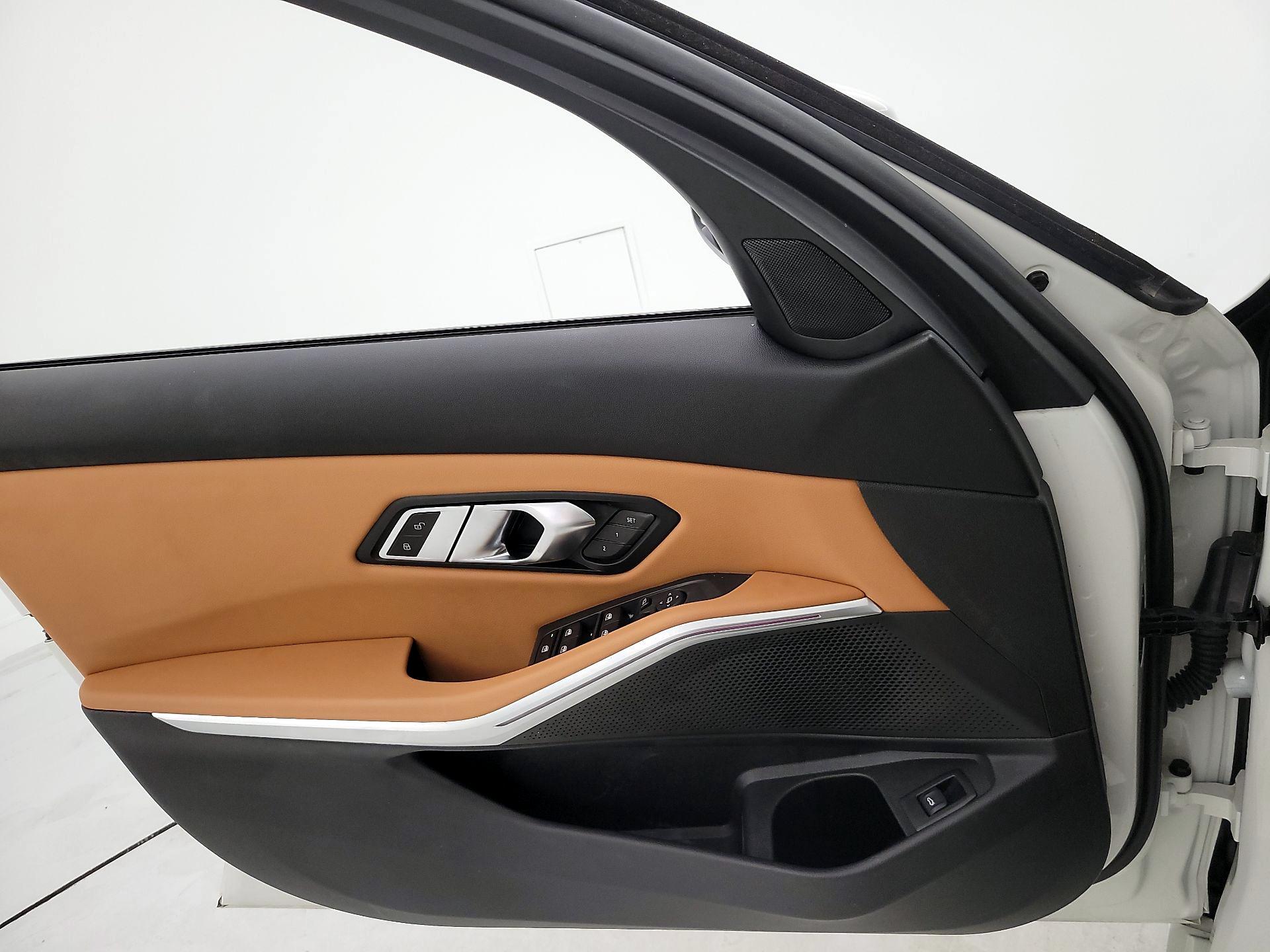 Thumbnail: 2023 BMW 3 Series - 12