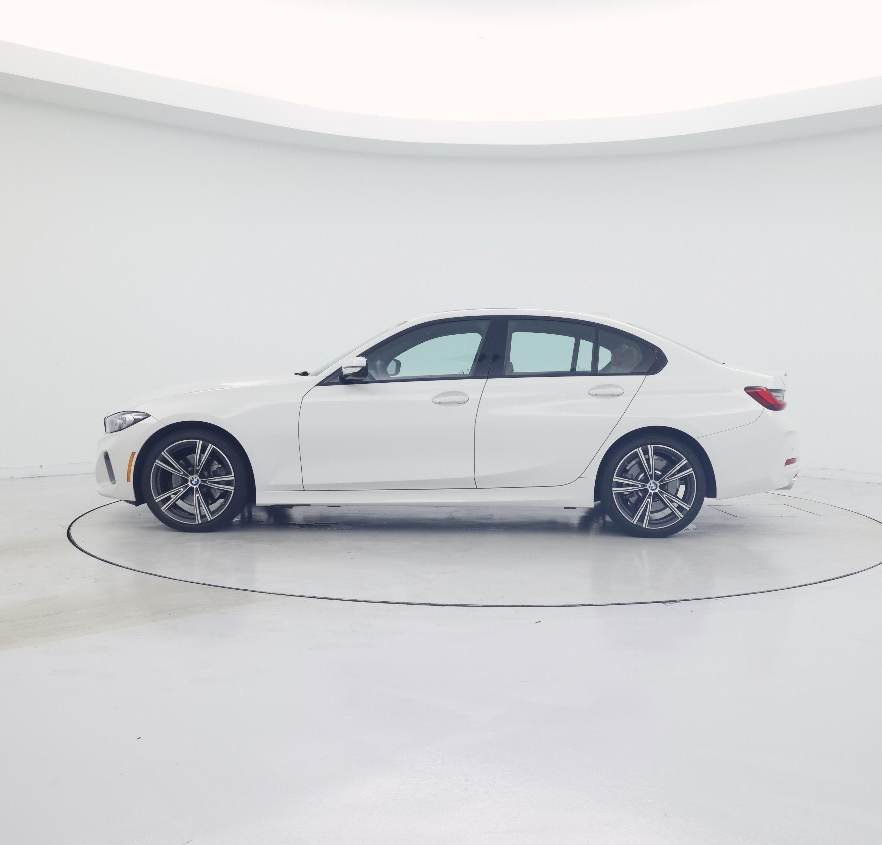 Thumbnail: 2023 BMW 3 Series - 3
