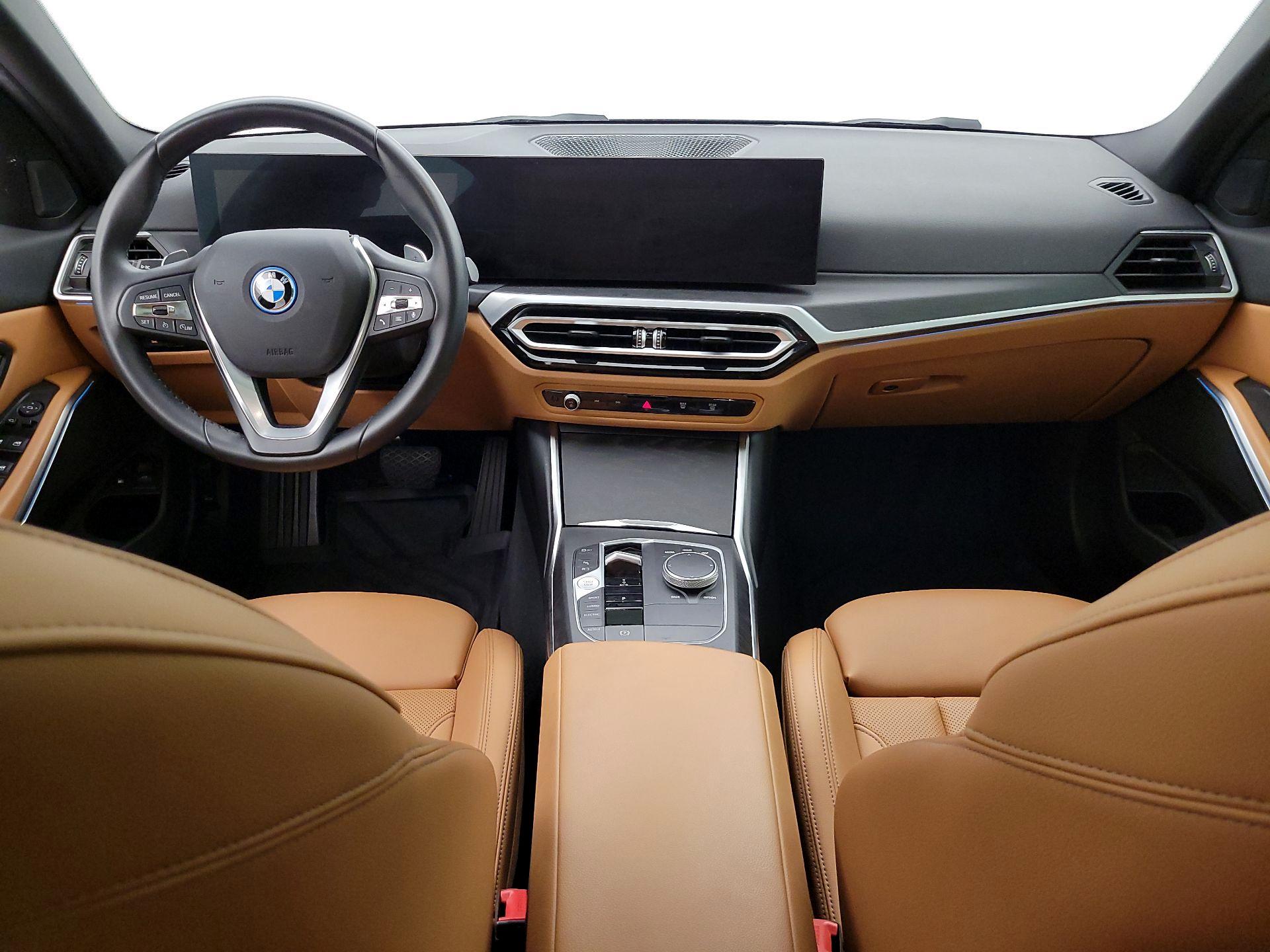 Thumbnail: 2023 BMW 3 Series - 9