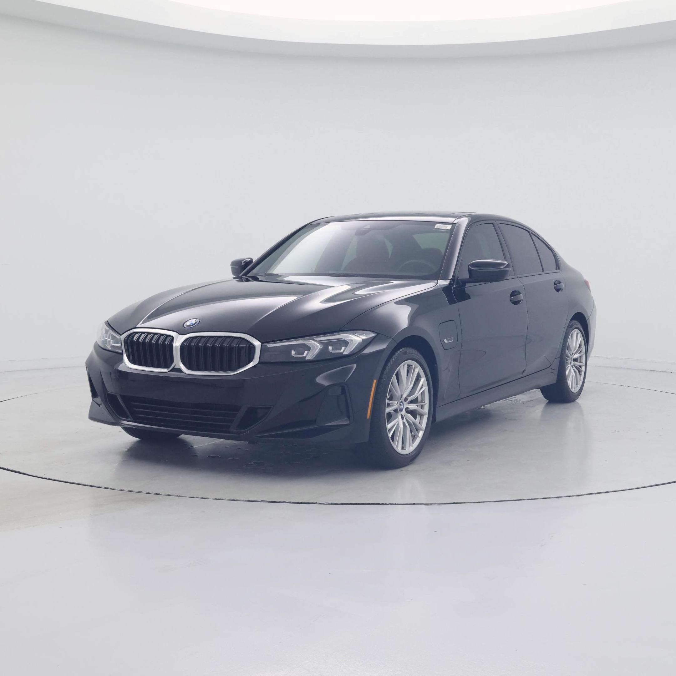 Thumbnail: 2023 BMW 3 Series - 4