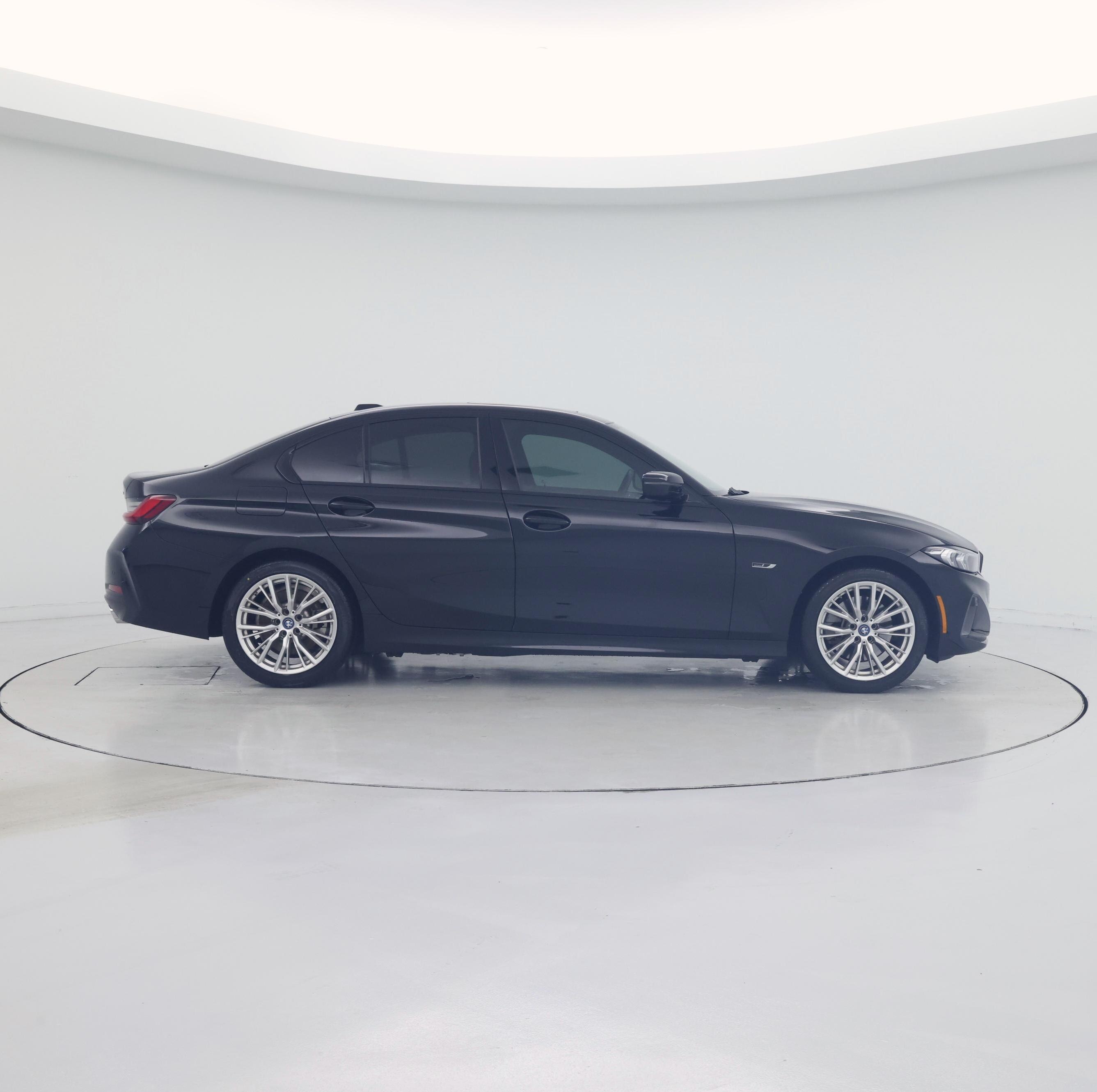 Thumbnail: 2023 BMW 3 Series - 7