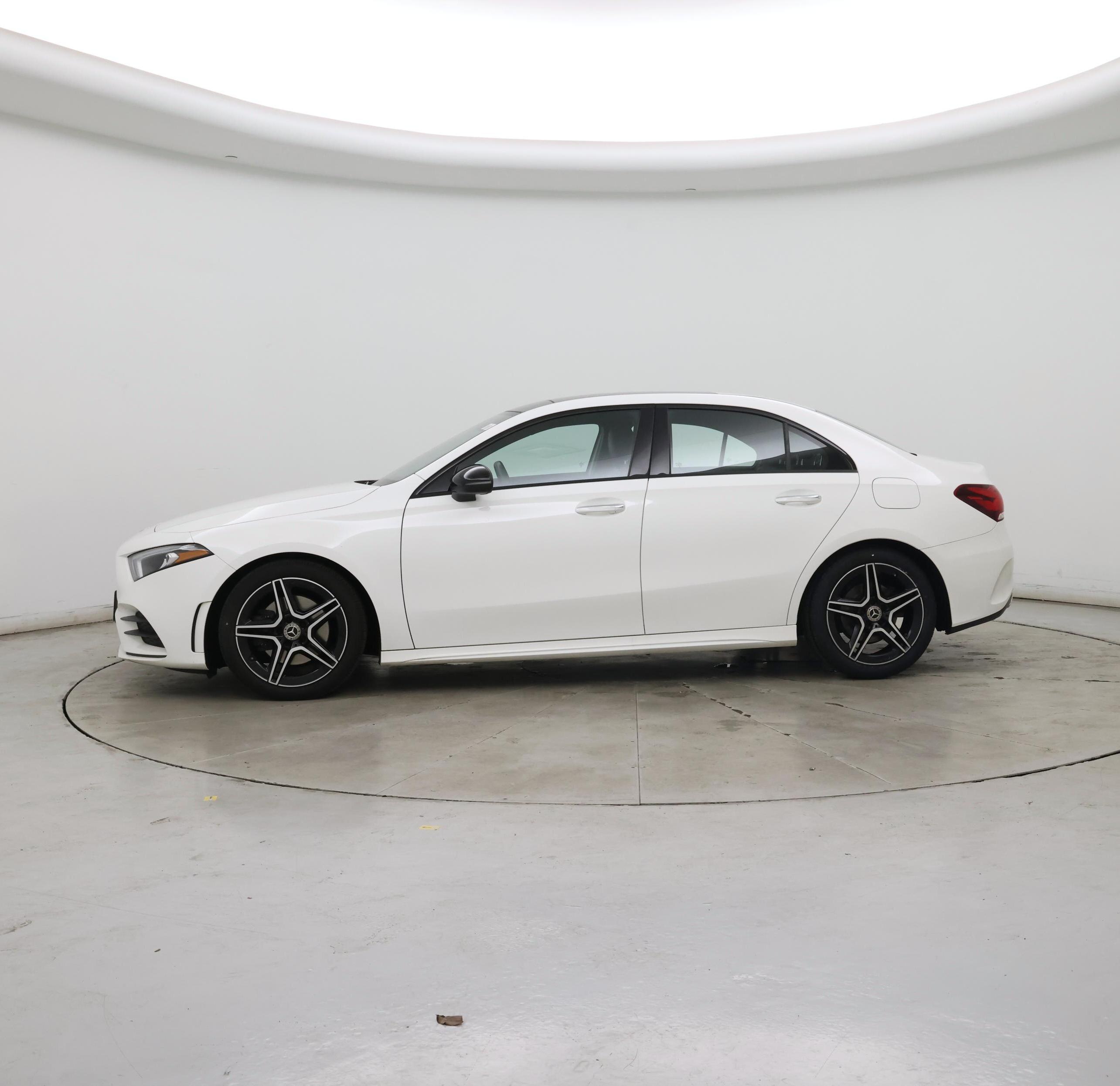 Thumbnail: 2021 Mercedes-Benz A-Class - 3