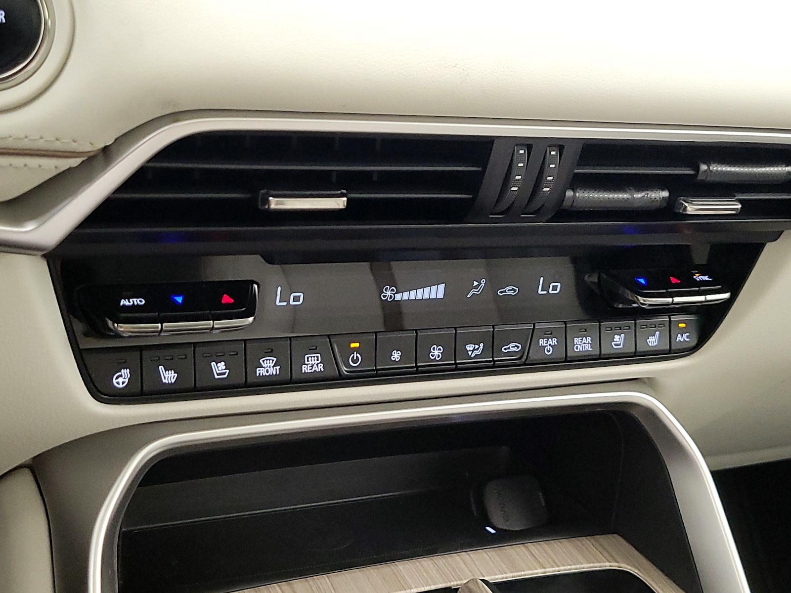 2024 Mazda CX-90 Premium Plus Package - Photo 18