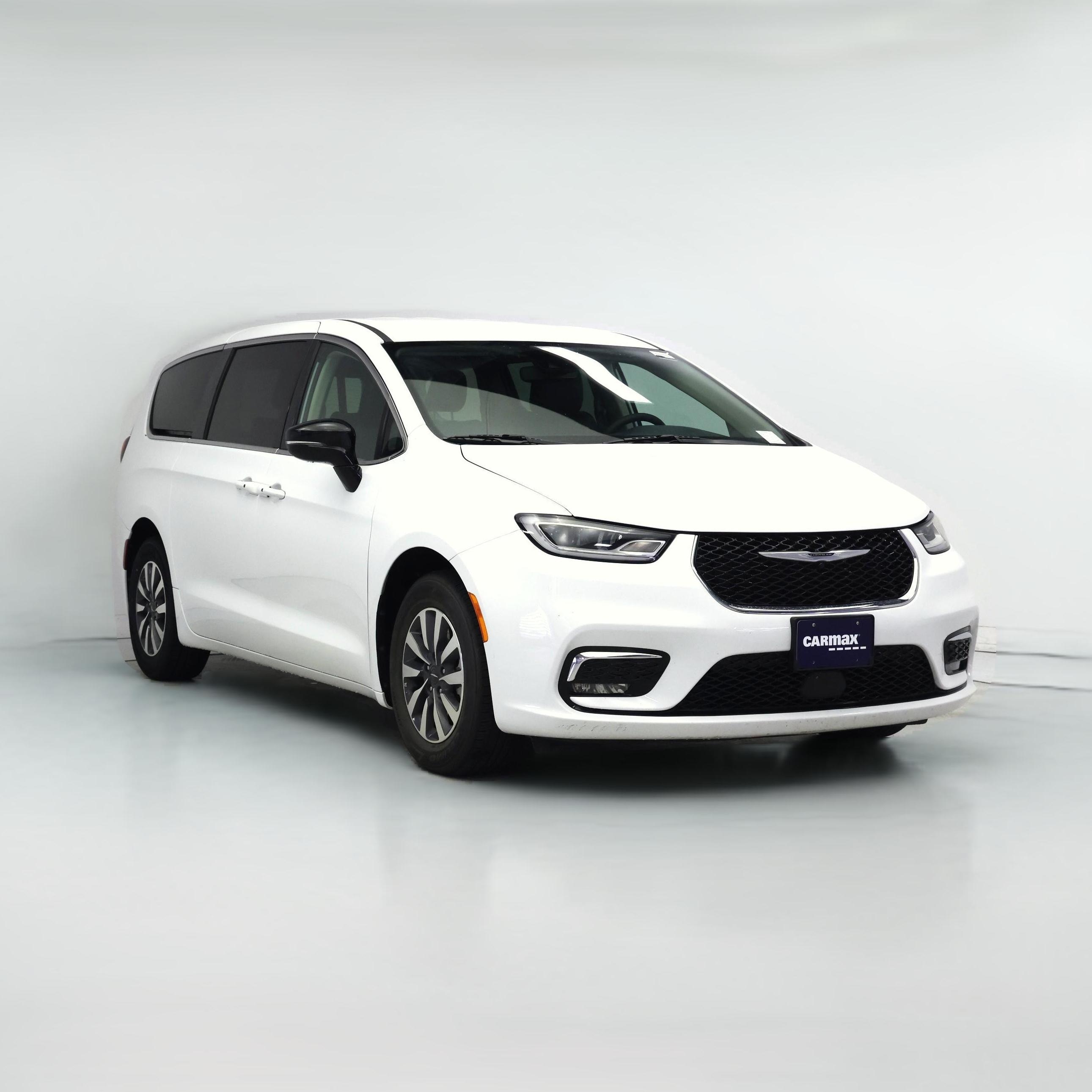 Thumbnail: 2024 Chrysler Pacifica - 1
