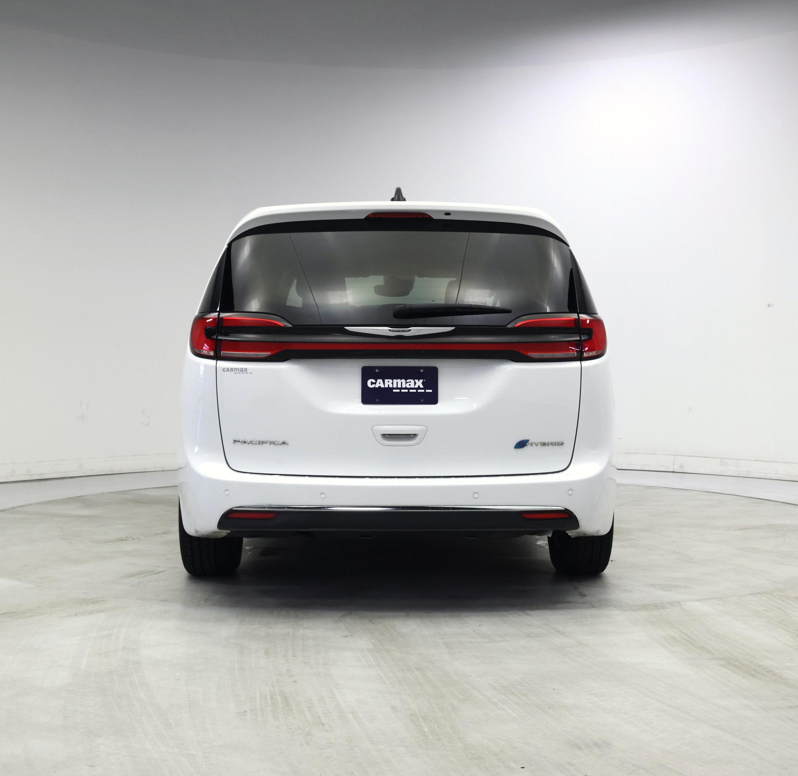 Thumbnail: 2024 Chrysler Pacifica - 6