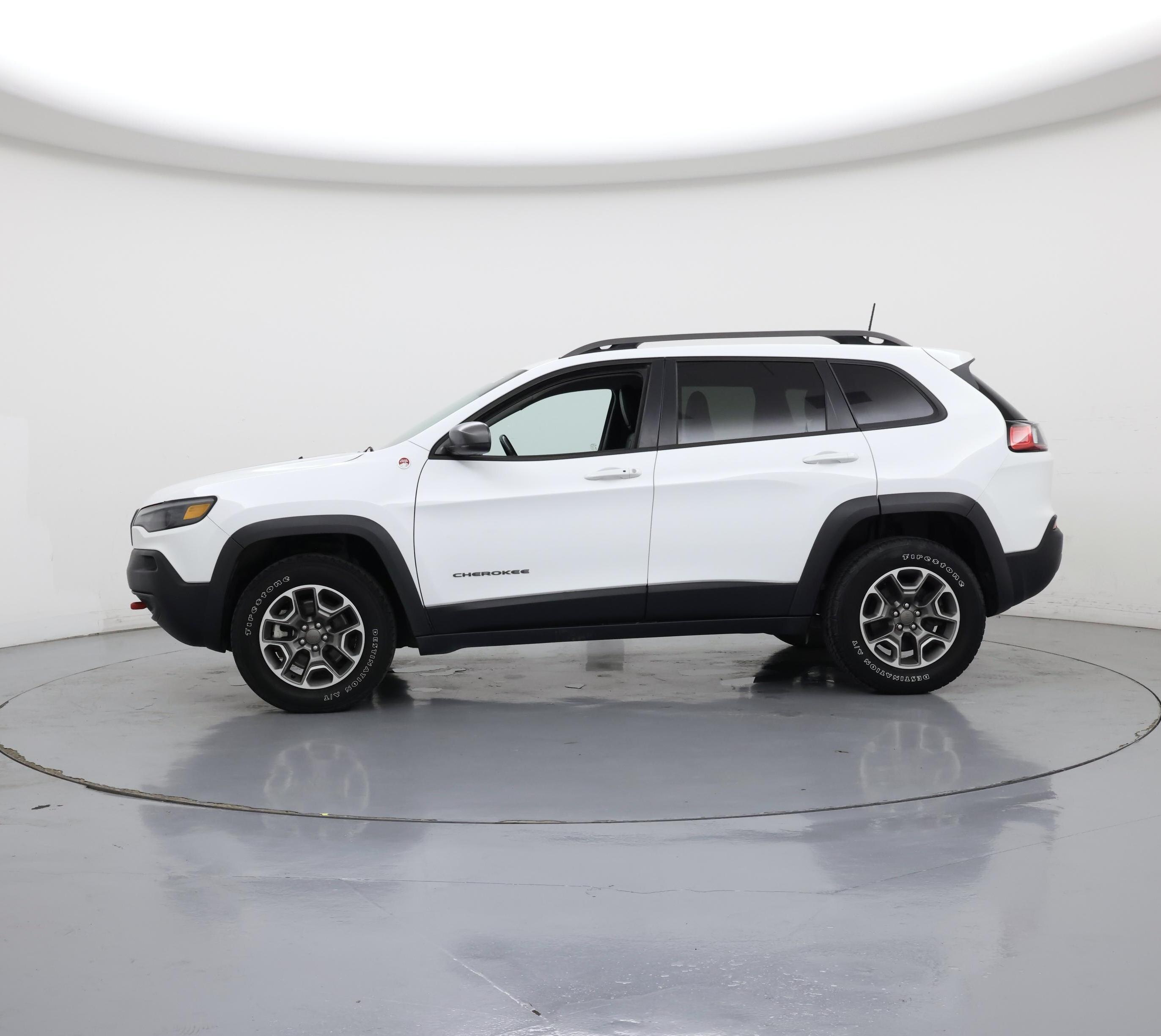 Thumbnail: 2021 Jeep Cherokee - 3
