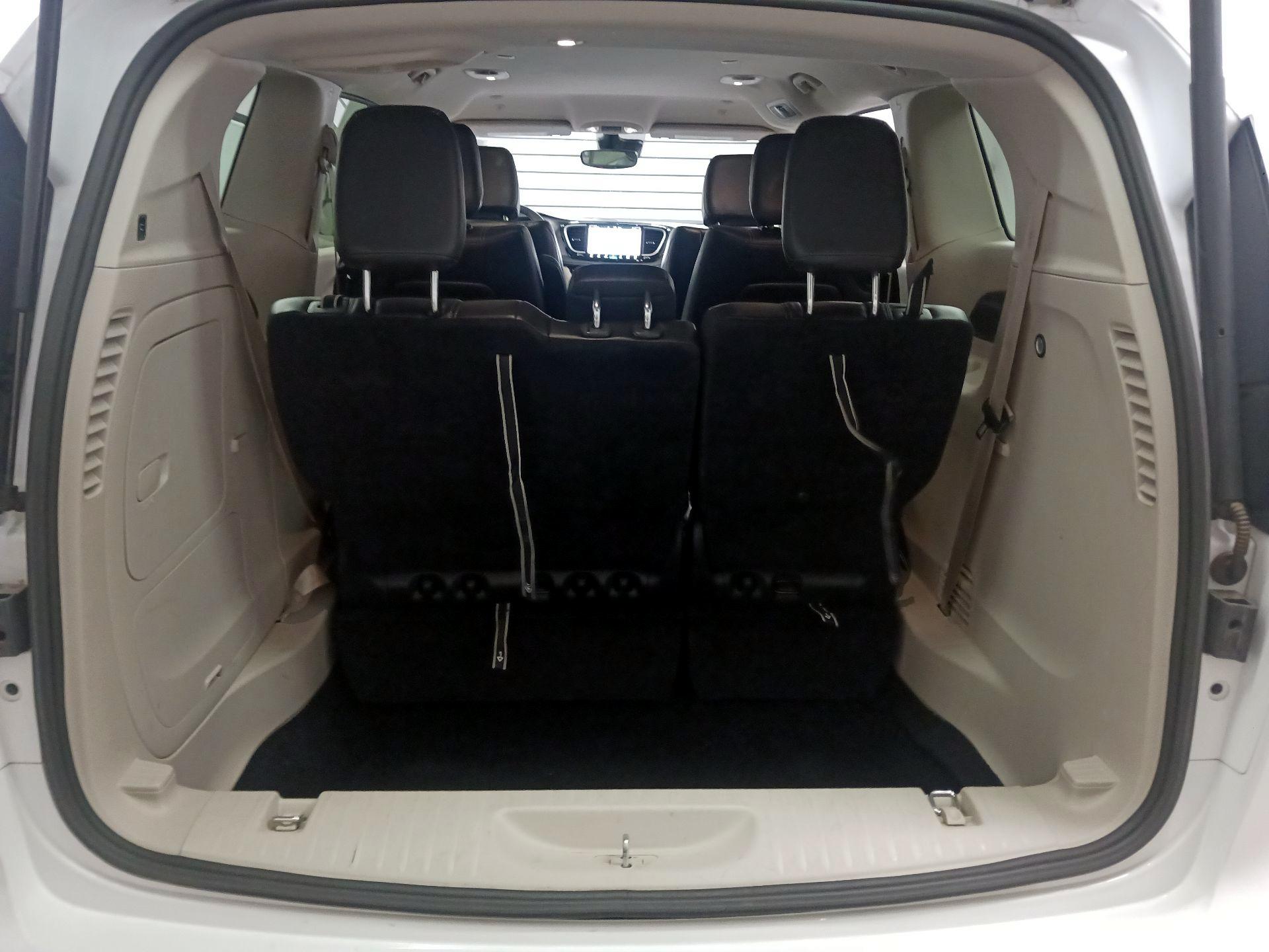 Thumbnail: 2024 Chrysler Pacifica - 20