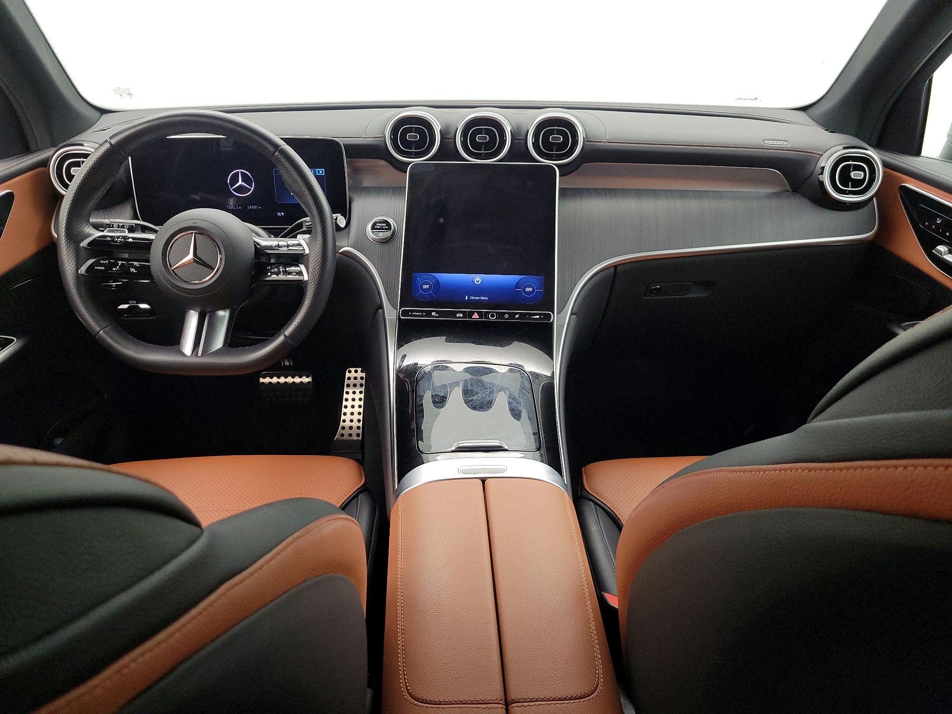 Thumbnail: 2024 Mercedes-Benz GLC - 9