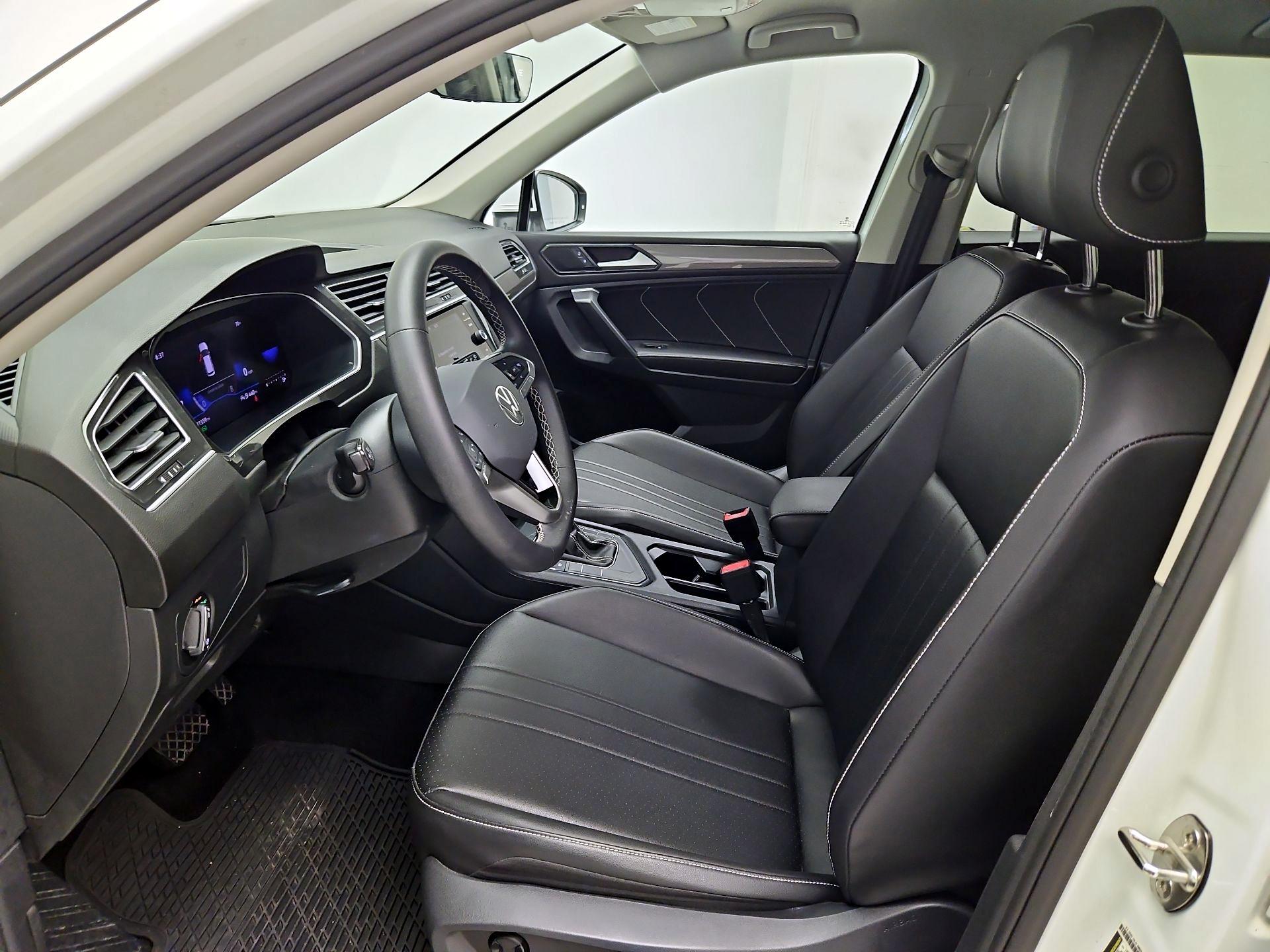 Thumbnail: 2024 Volkswagen Tiguan - 11