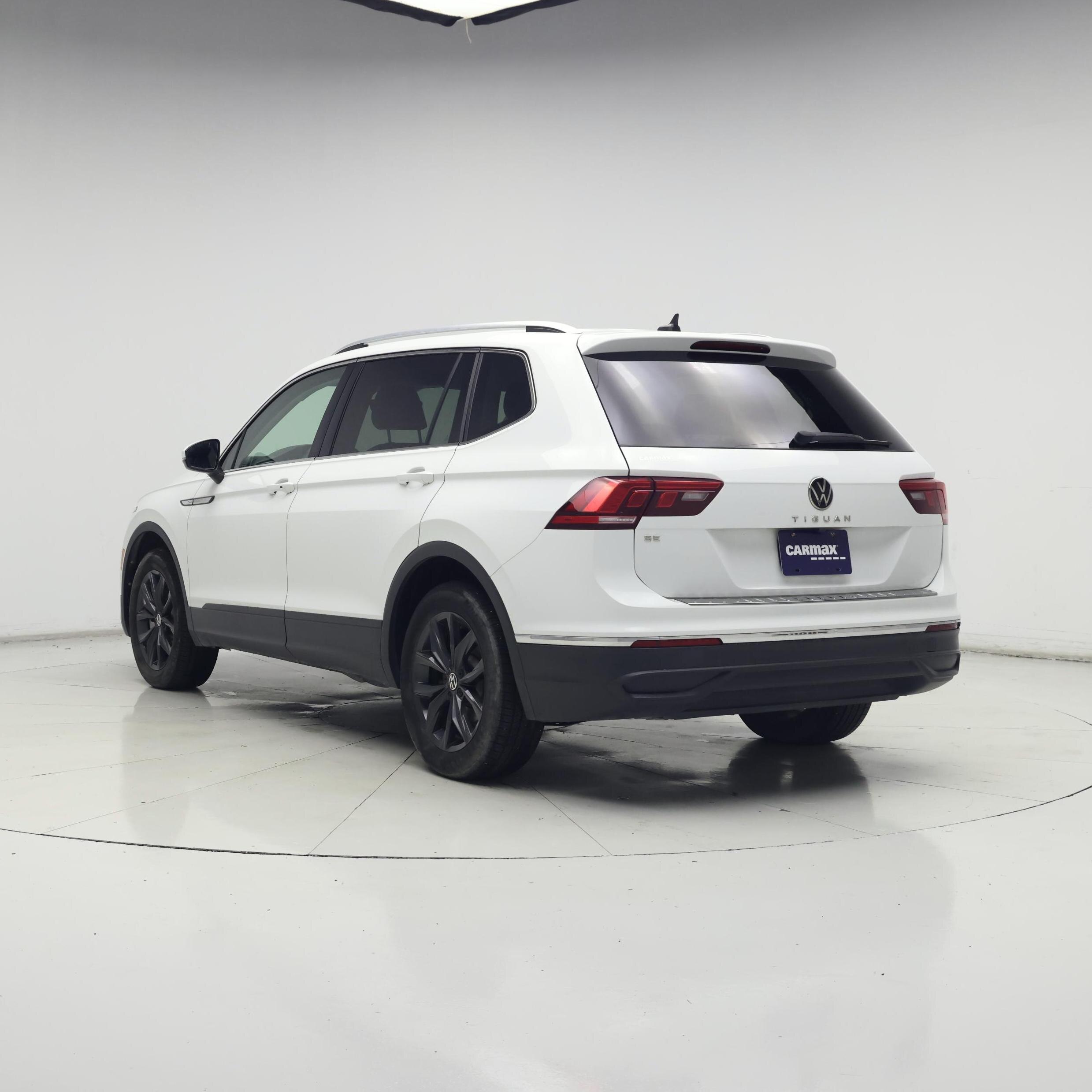 Thumbnail: 2024 Volkswagen Tiguan - 2