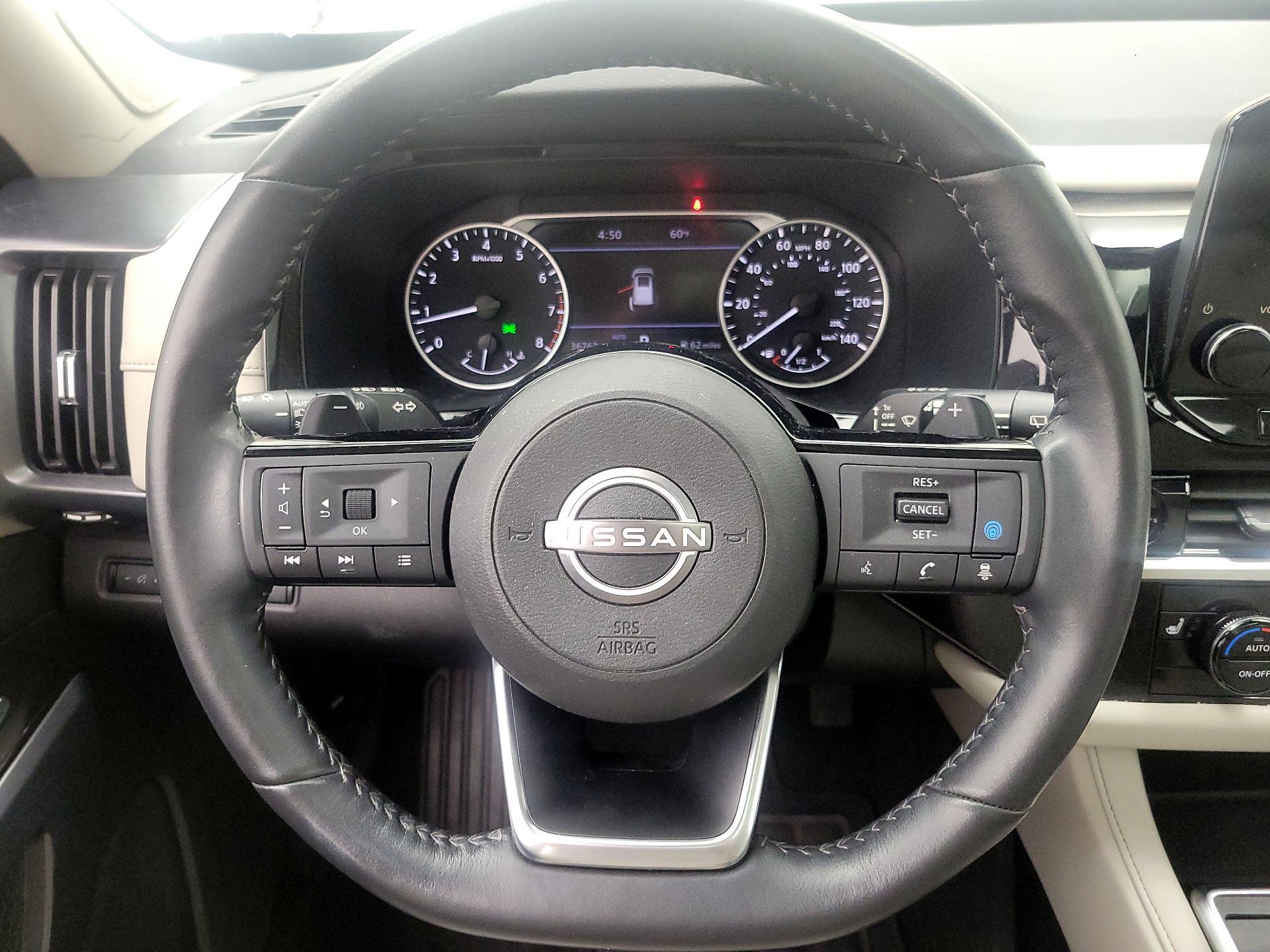 Thumbnail: 2023 Nissan Pathfinder - 10