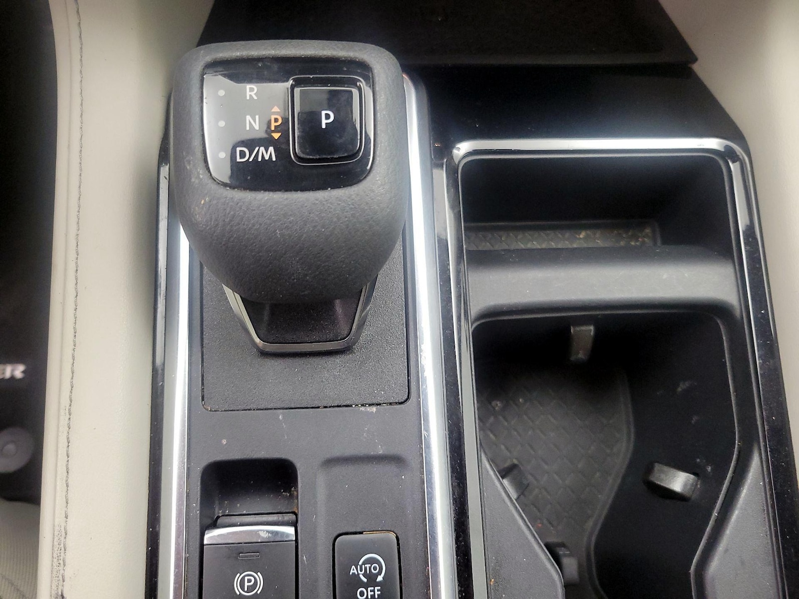 2023 Nissan Pathfinder SL - Photo 19