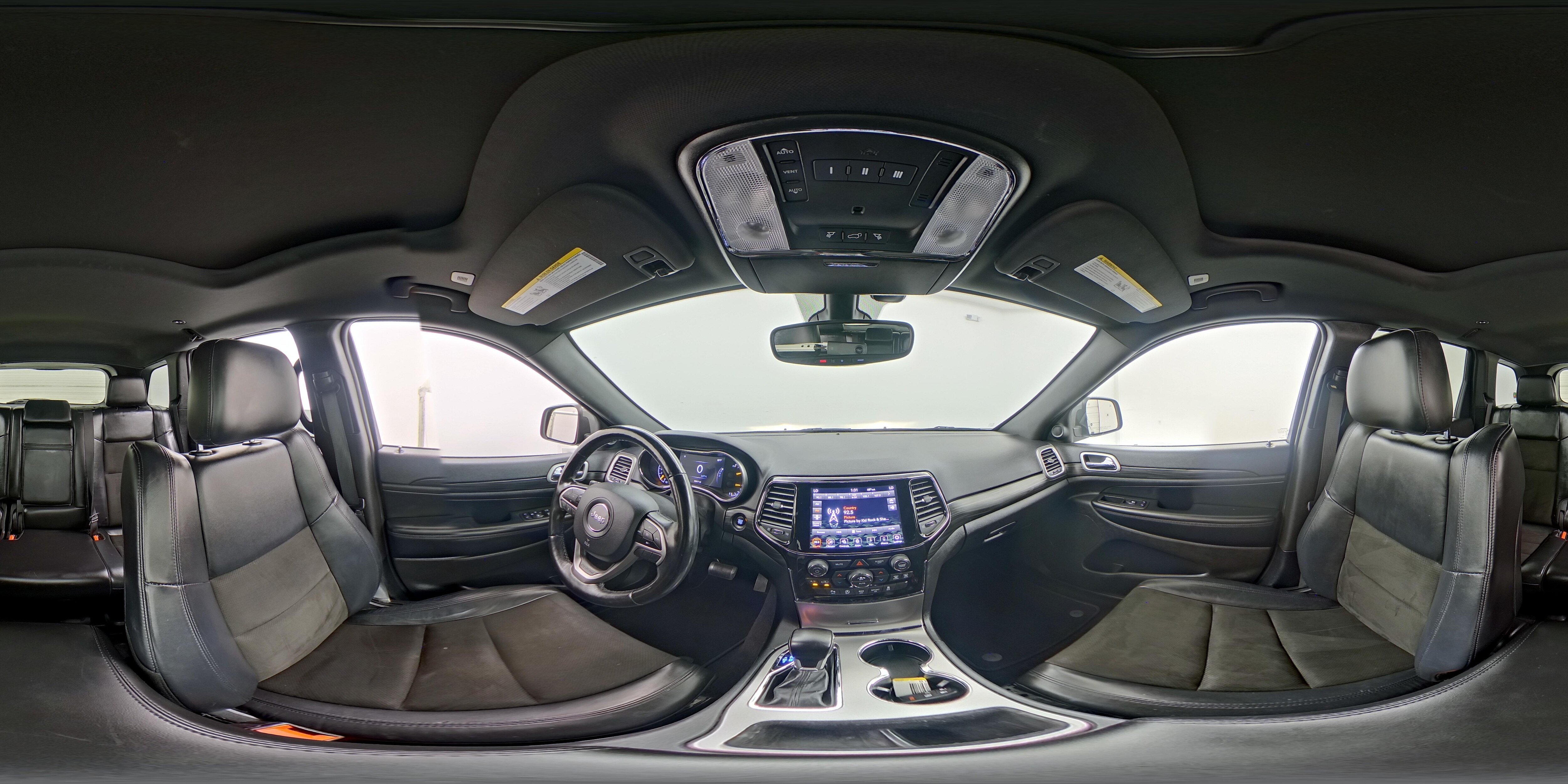 2020 Jeep Grand Cherokee Altitude - Photo 27