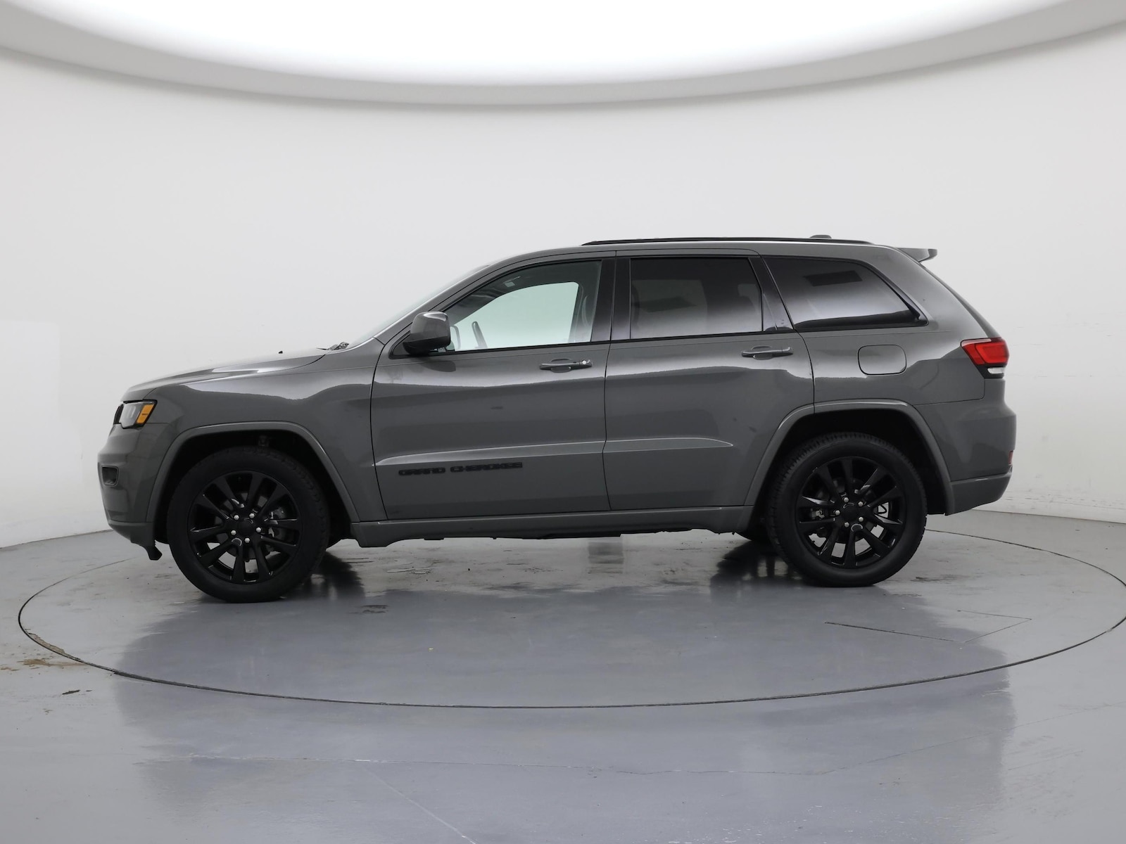 2020 Jeep Grand Cherokee Altitude - Photo 4