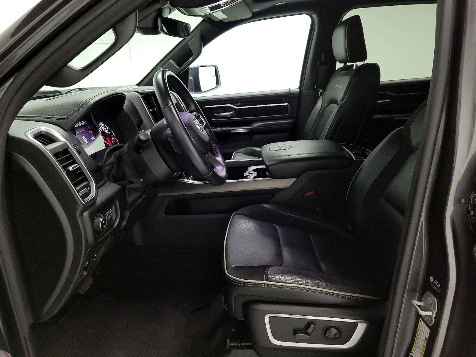2022 RAM Ram 1500 Pickup Laramie - Photo 12