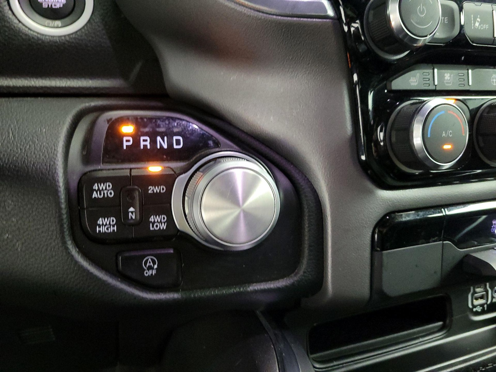 2022 RAM Ram 1500 Pickup Laramie - Photo 16