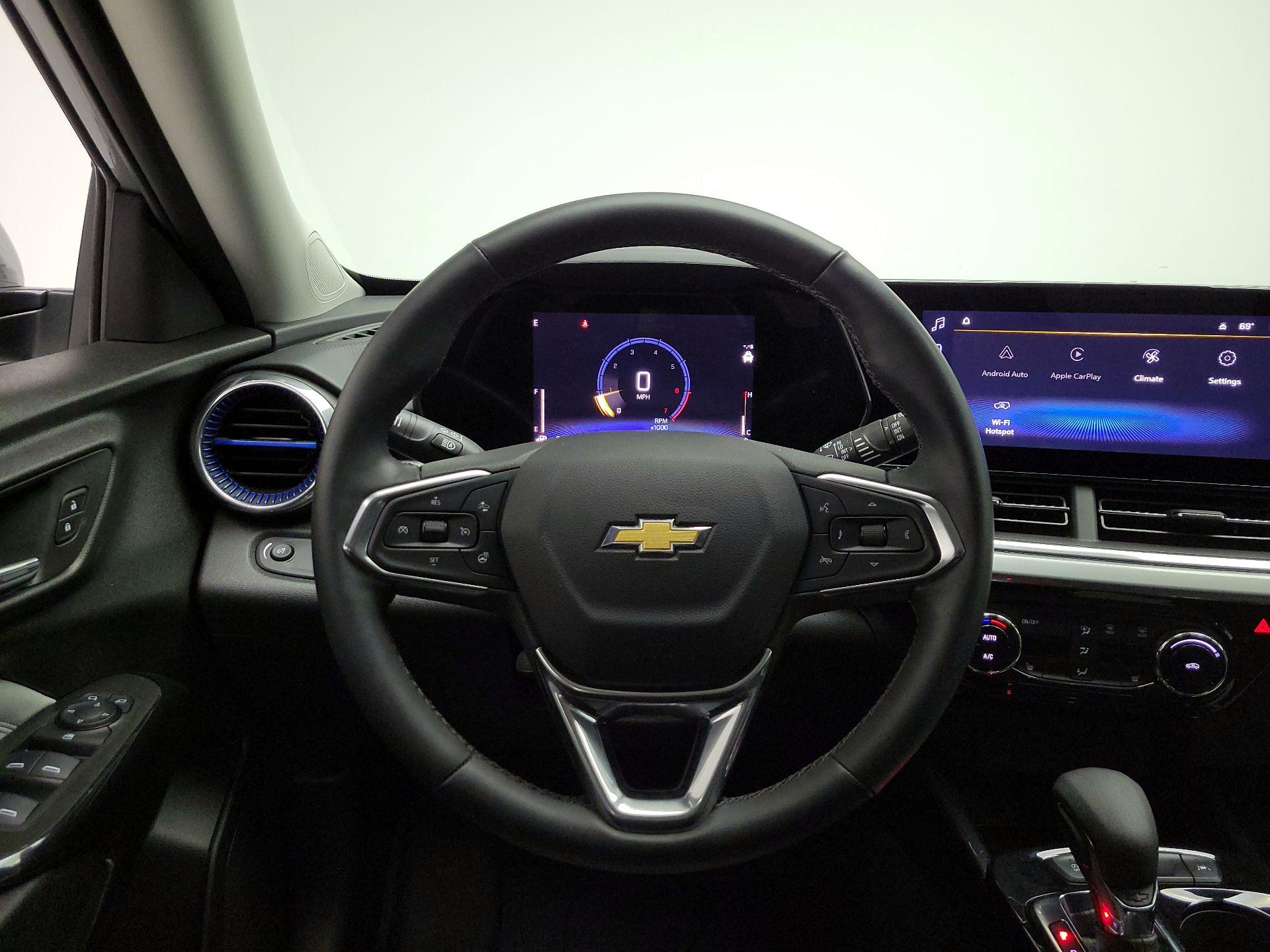 Thumbnail: 2025 Chevrolet Trax - 10