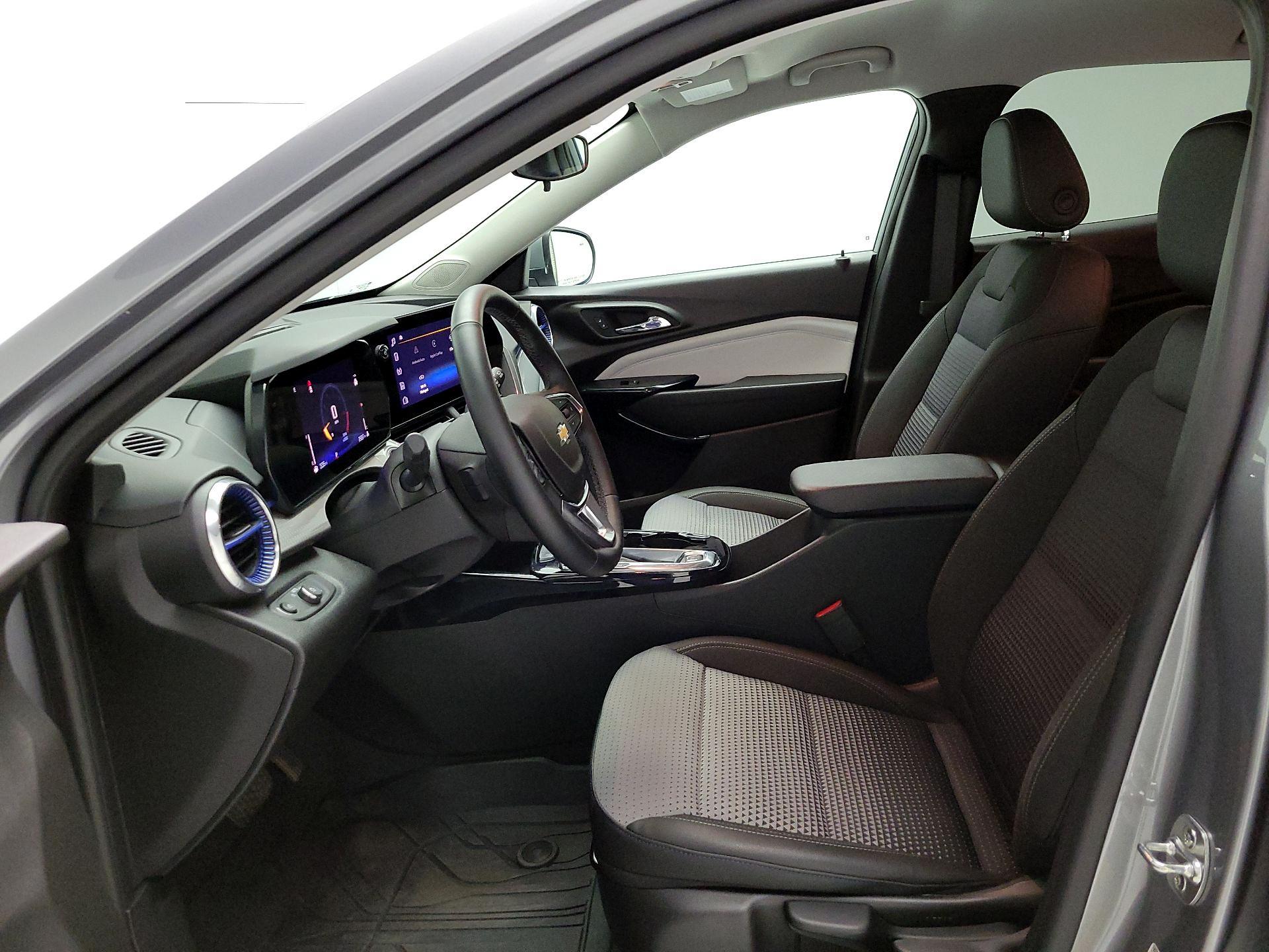 Thumbnail: 2025 Chevrolet Trax - 11