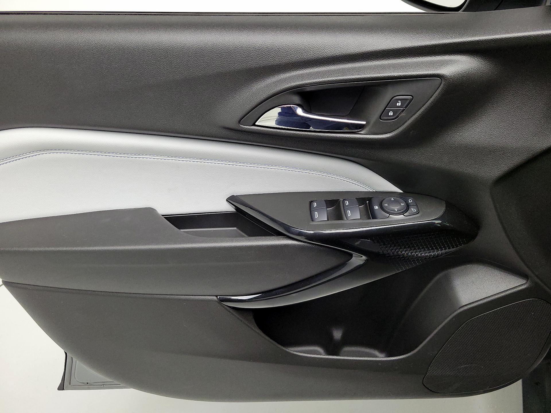Thumbnail: 2025 Chevrolet Trax - 12