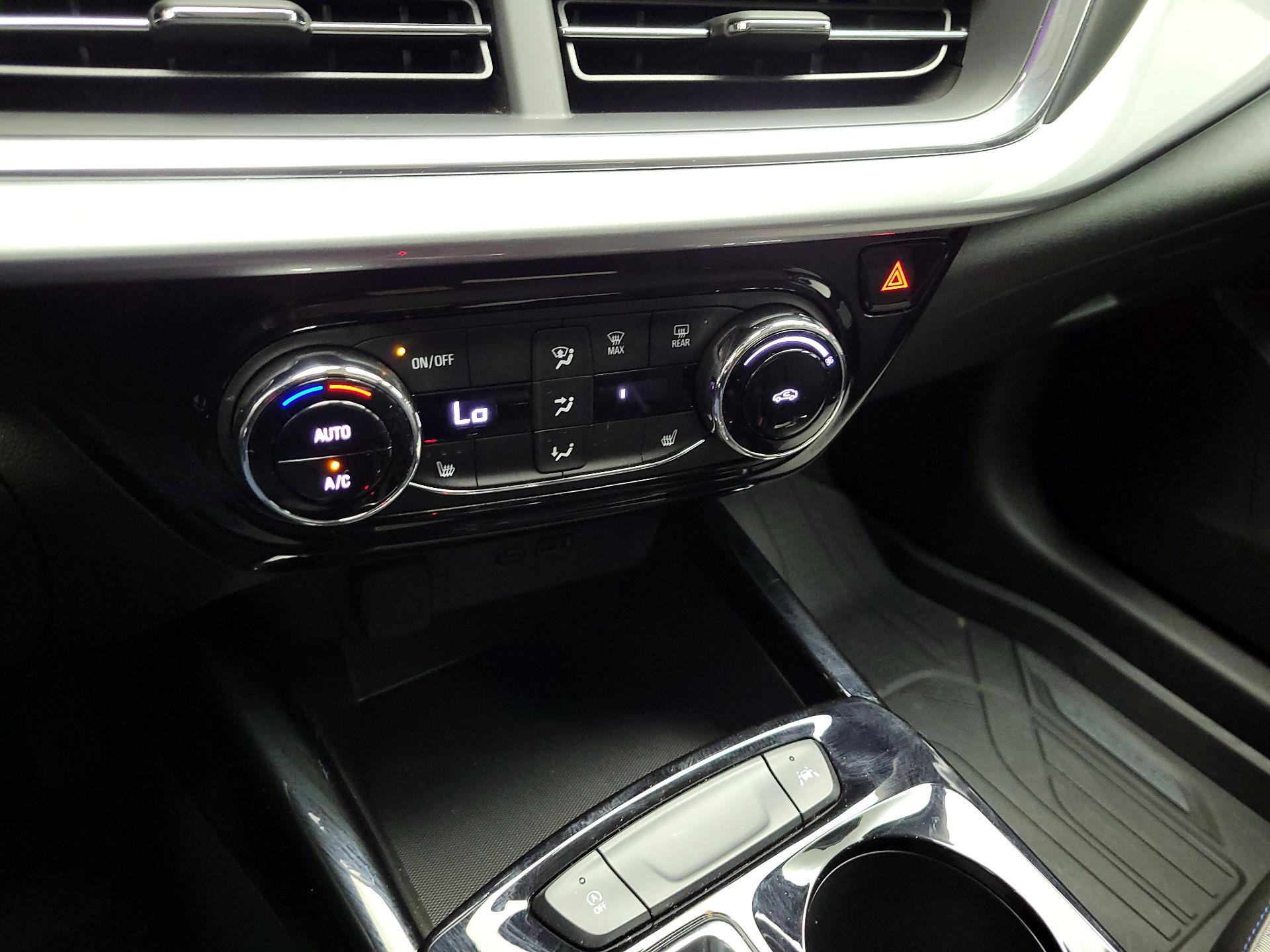 Thumbnail: 2025 Chevrolet Trax - 15