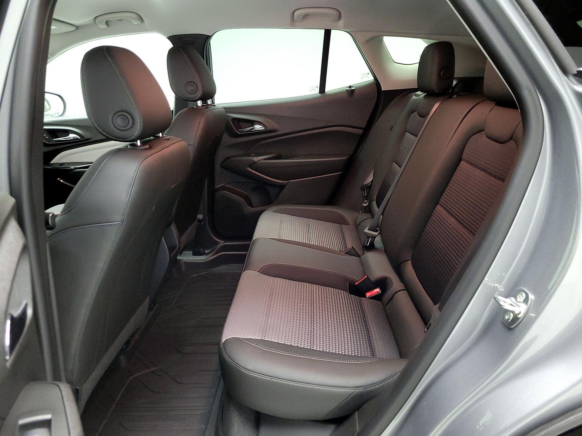 Thumbnail: 2025 Chevrolet Trax - 18