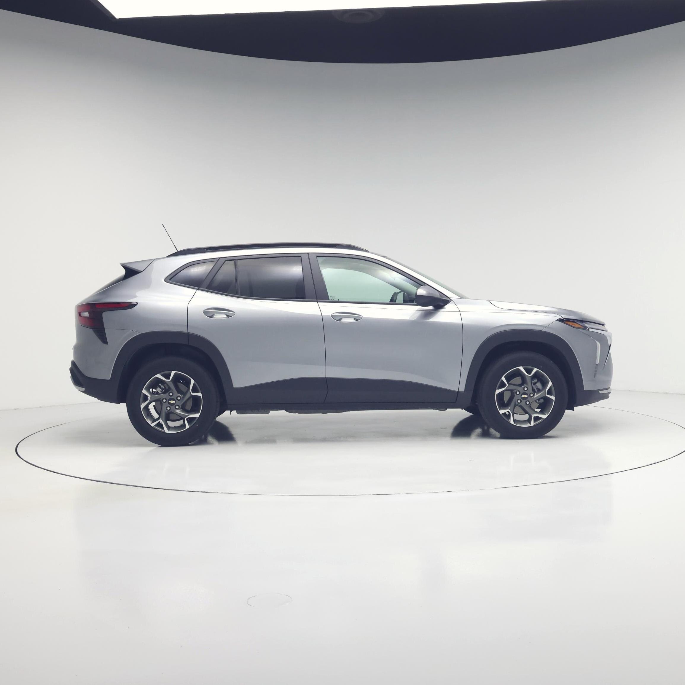 Thumbnail: 2025 Chevrolet Trax - 7