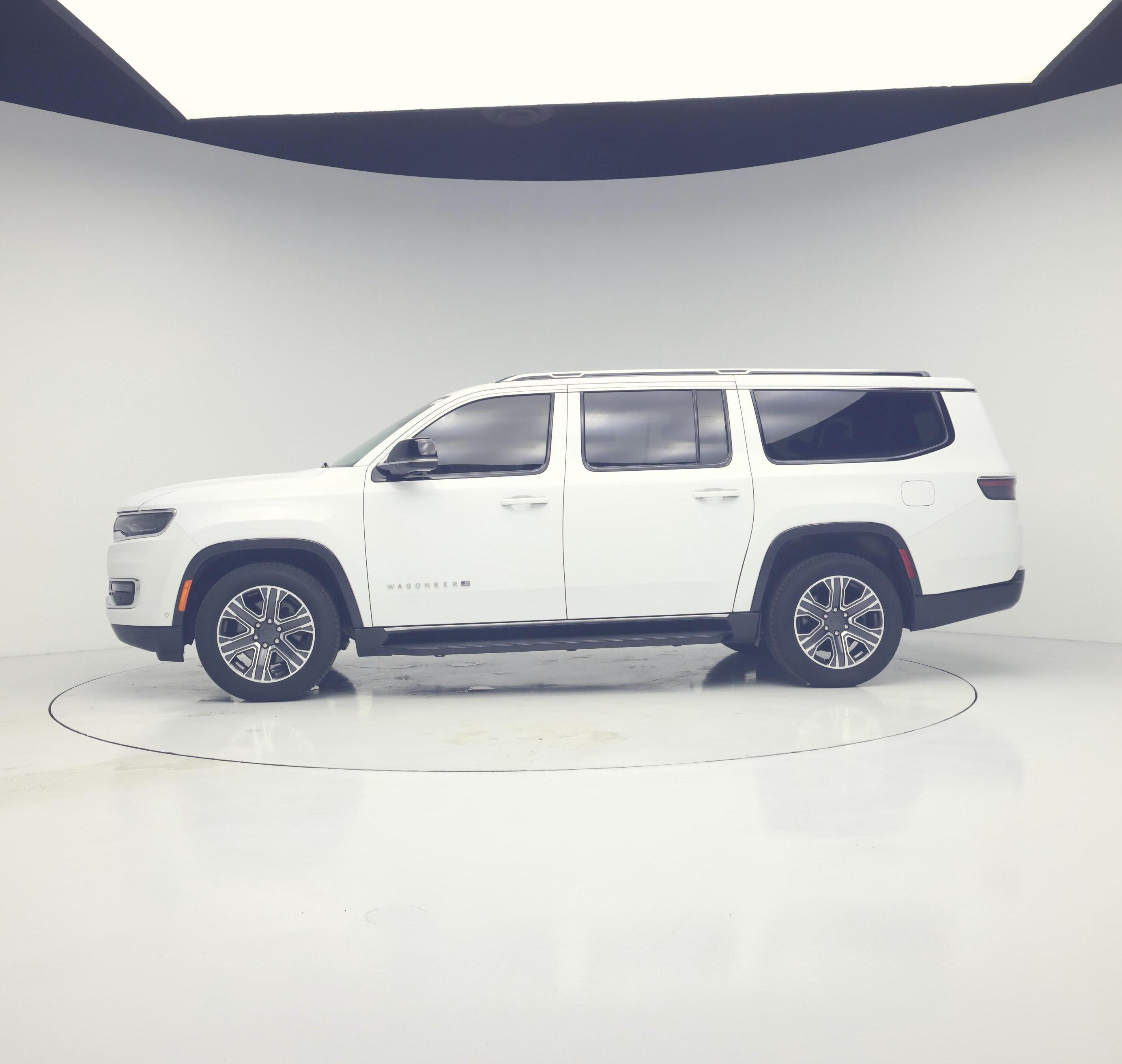 Thumbnail: 2023 Jeep Wagoneer - 3