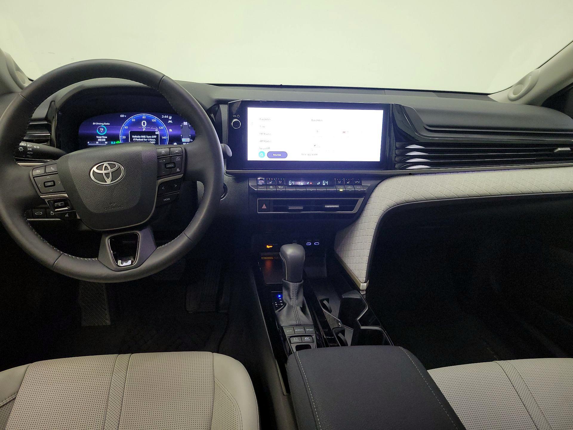 Thumbnail: 2025 Toyota Camry - 9