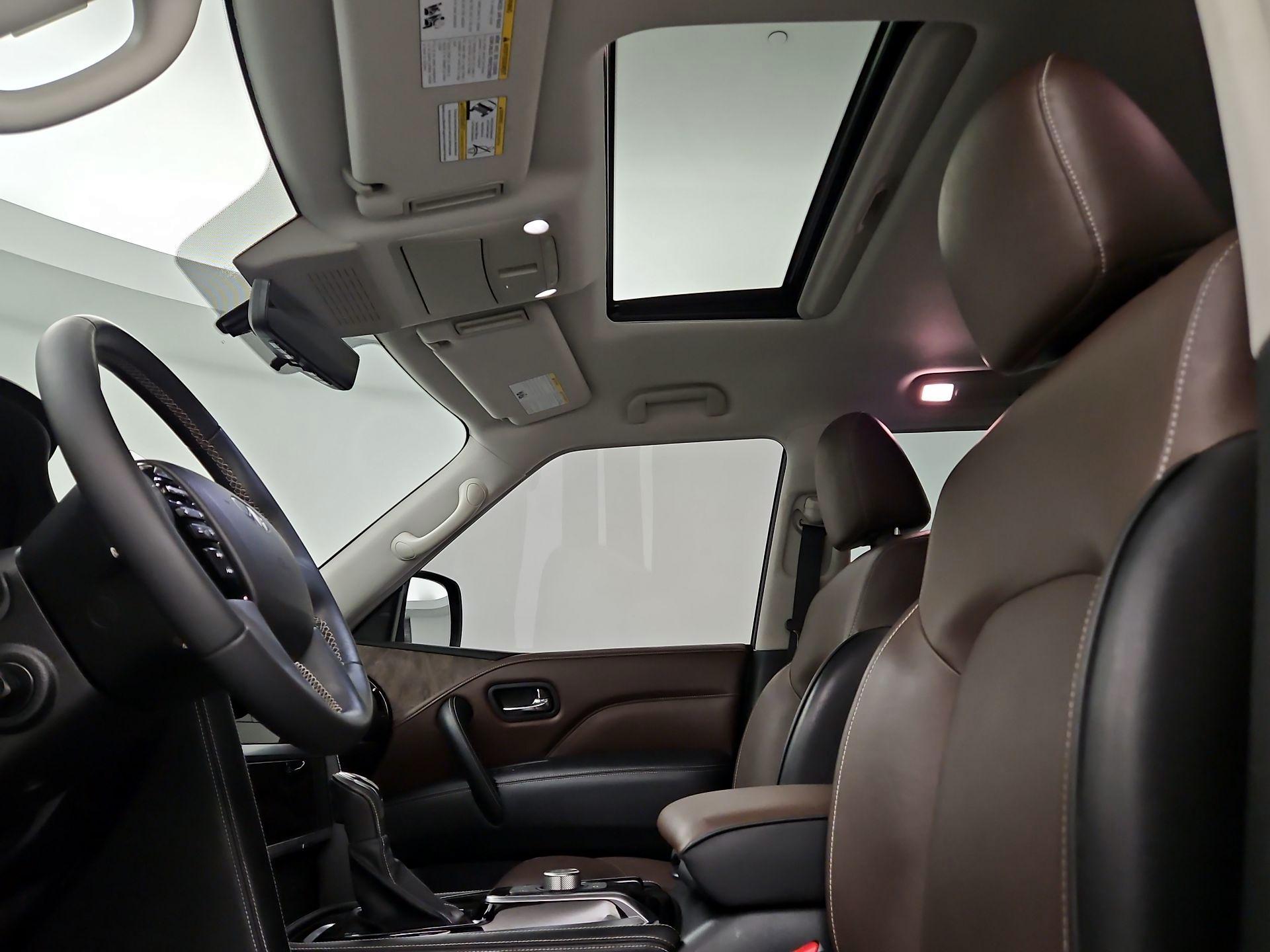 Thumbnail: 2022 INFINITI QX80 - 18