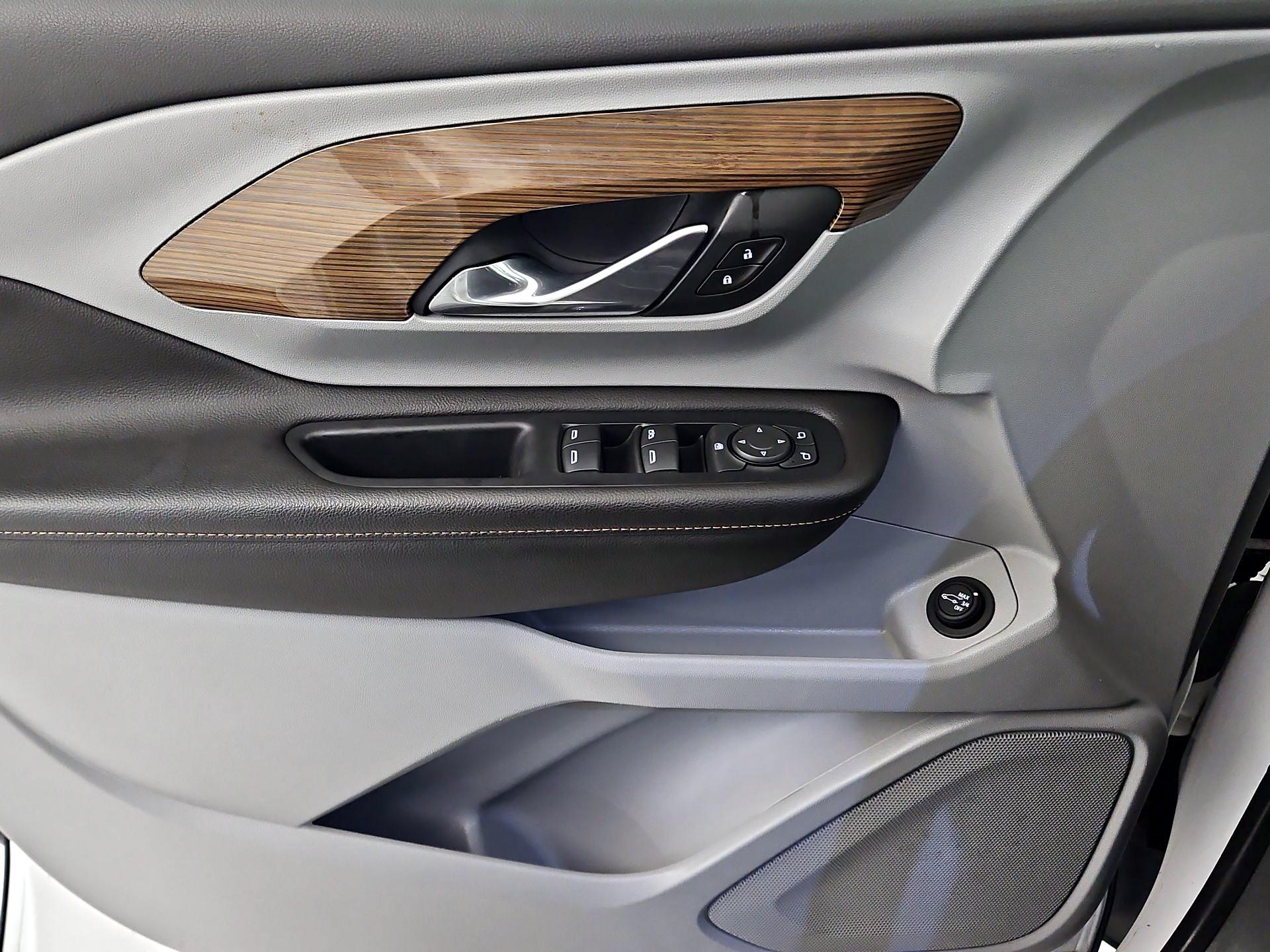 Thumbnail: 2020 GMC Terrain - 10