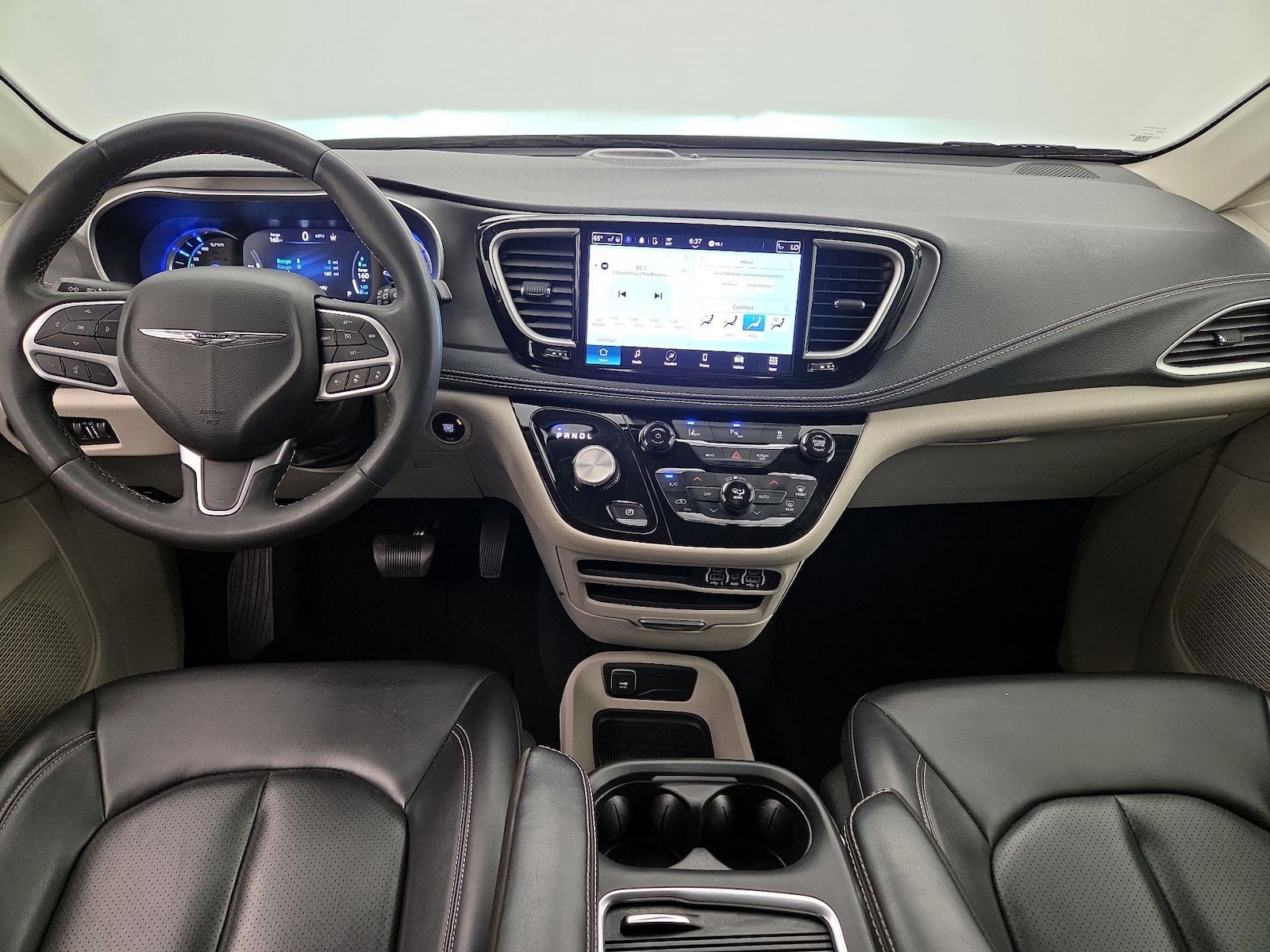 2023 Chrysler Pacifica Hybrid Touring L - Photo 10