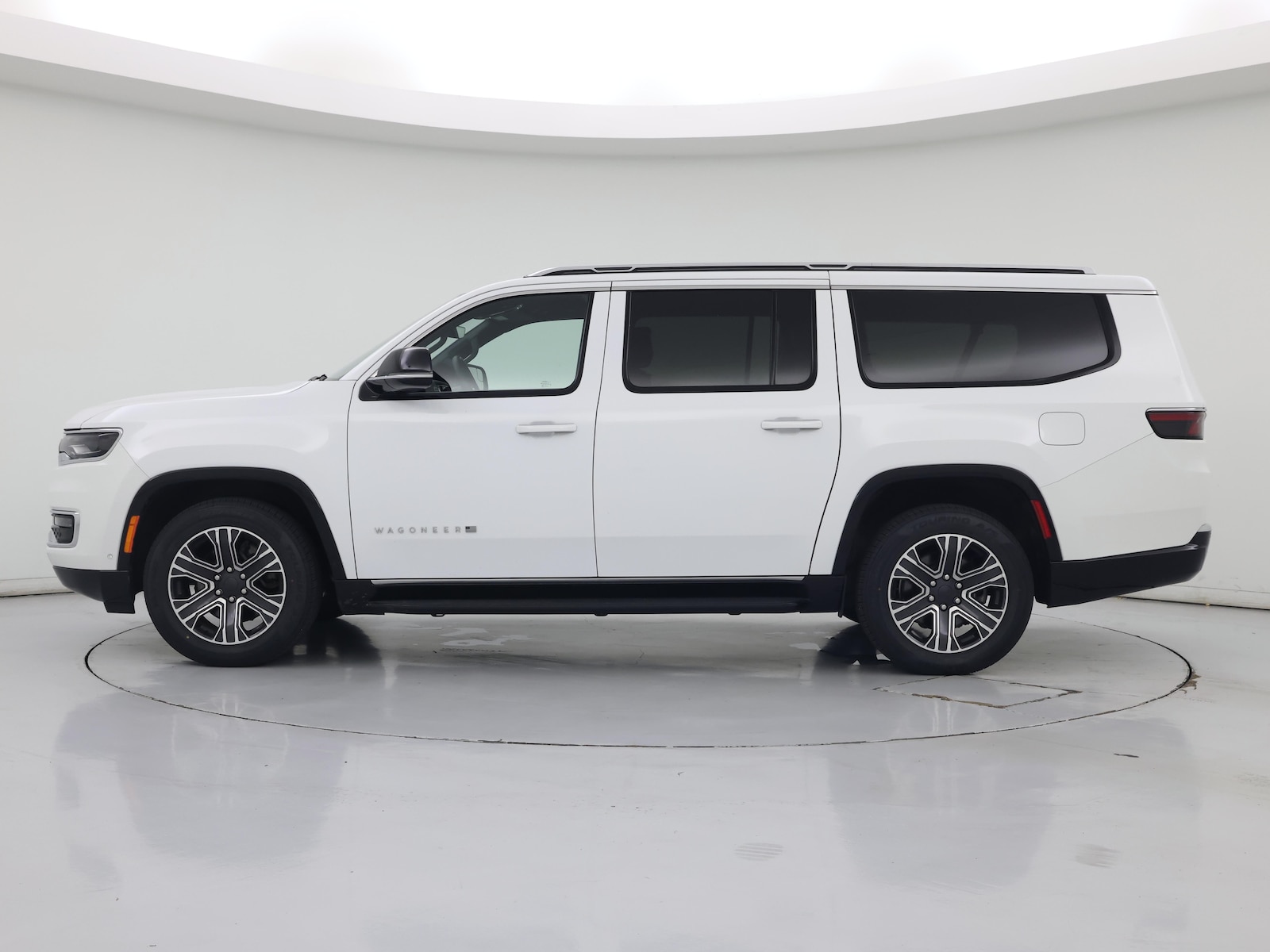 2024 Jeep Wagoneer L Series II - Photo 4