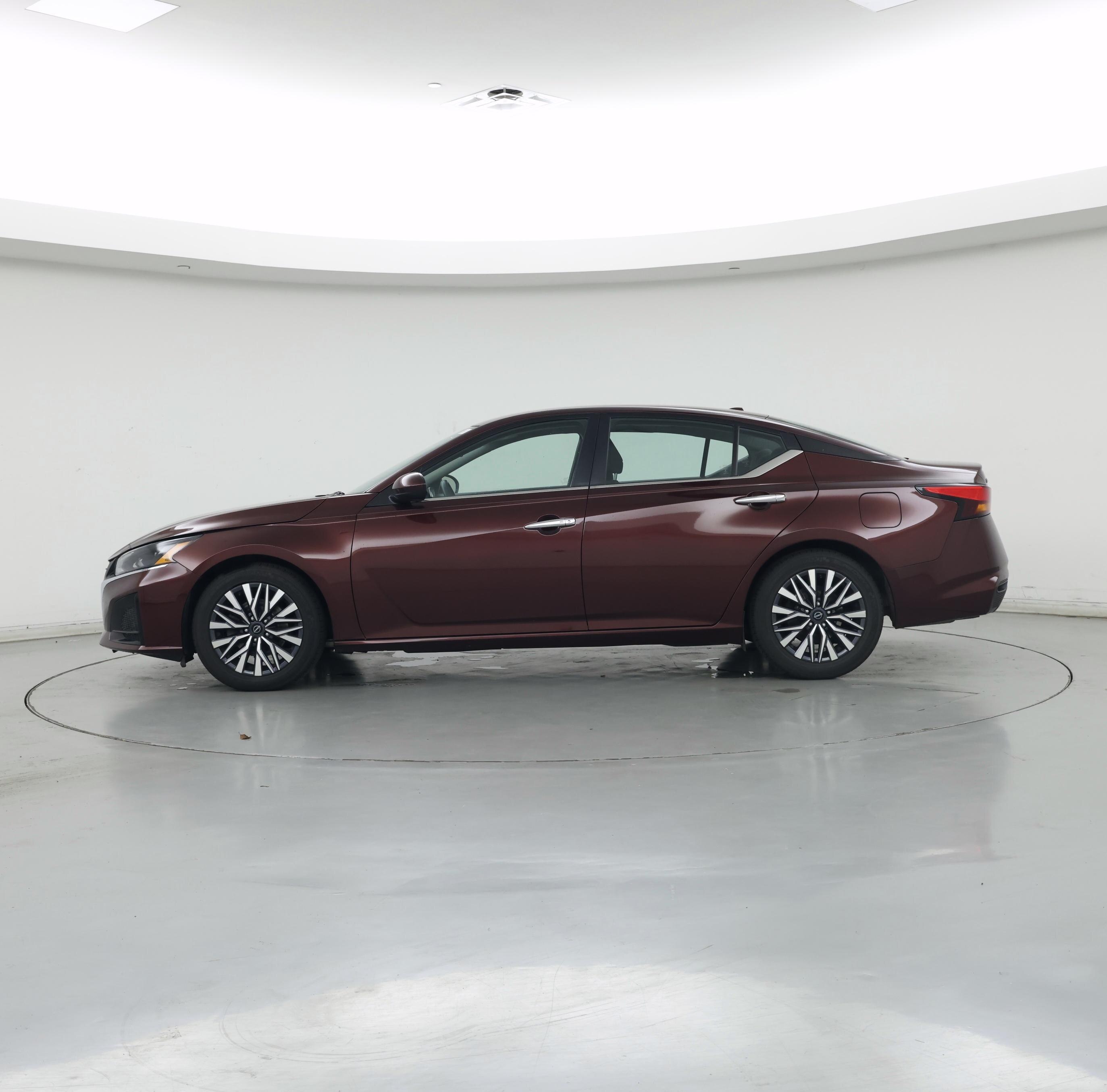 Thumbnail: 2023 Nissan Altima - 3