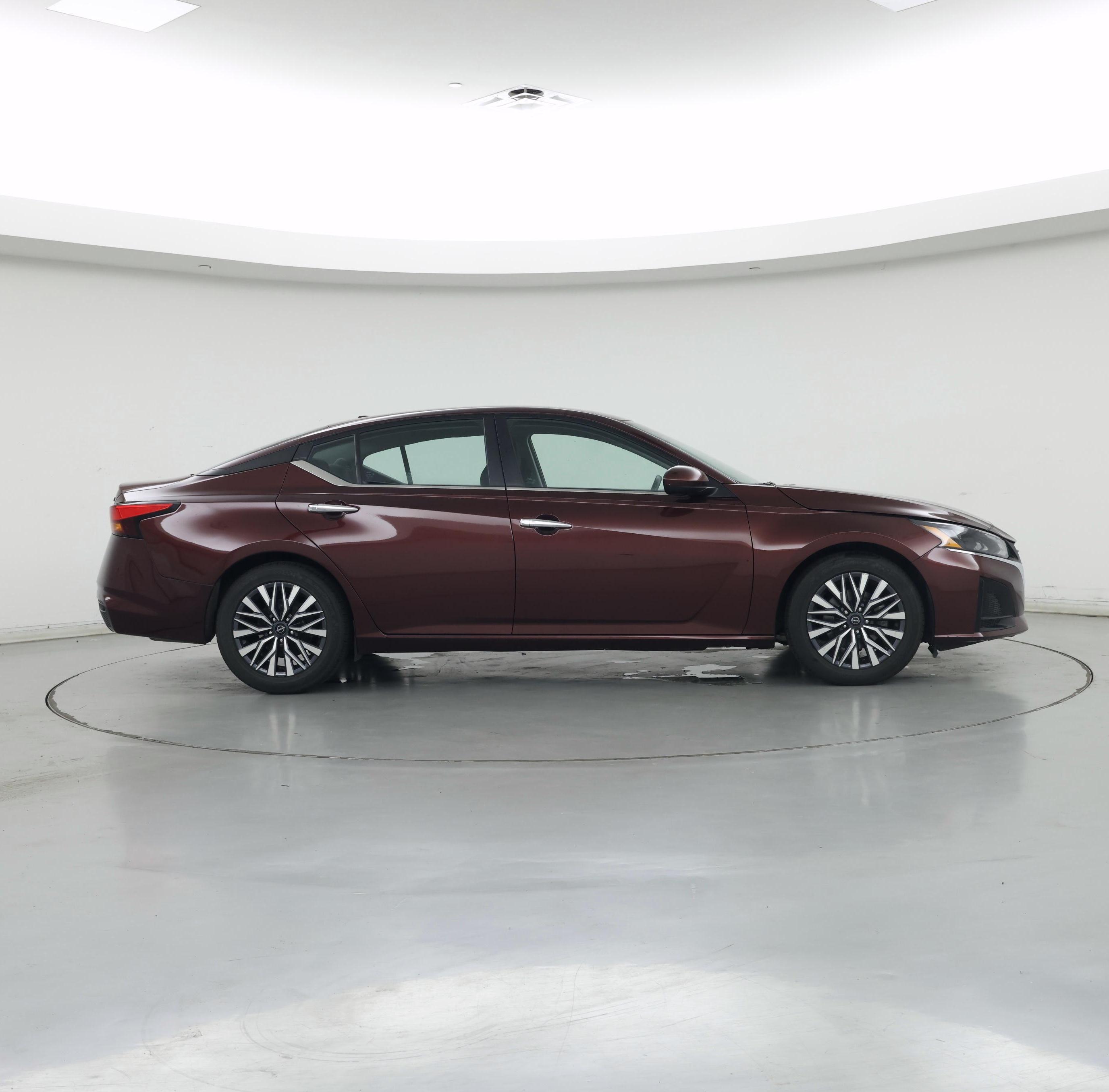 Thumbnail: 2023 Nissan Altima - 7