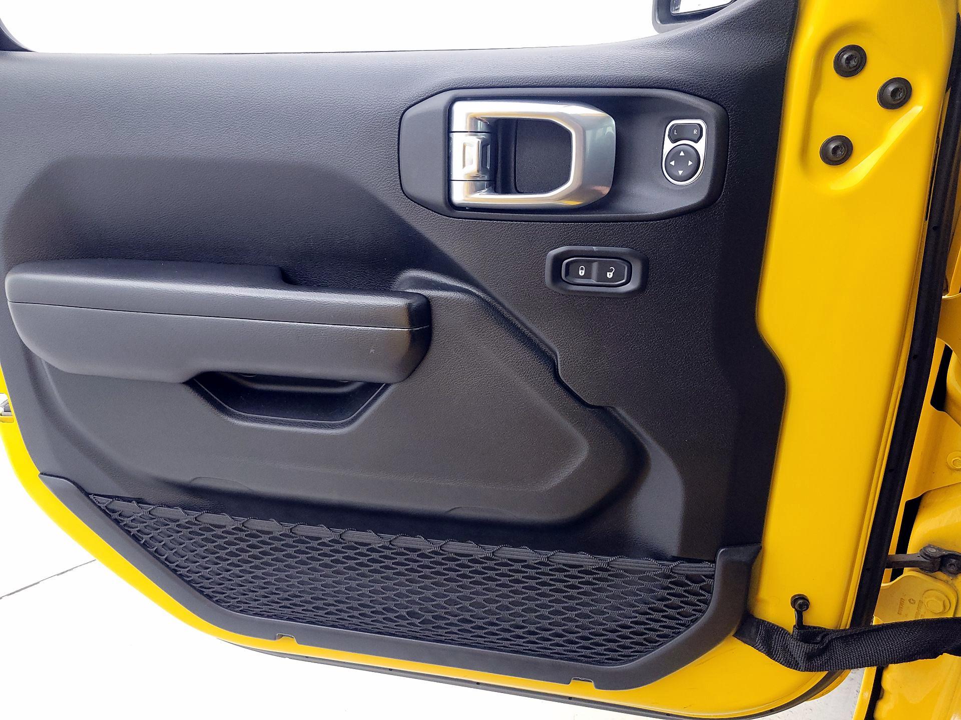 Thumbnail: 2021 Jeep Wrangler - 12