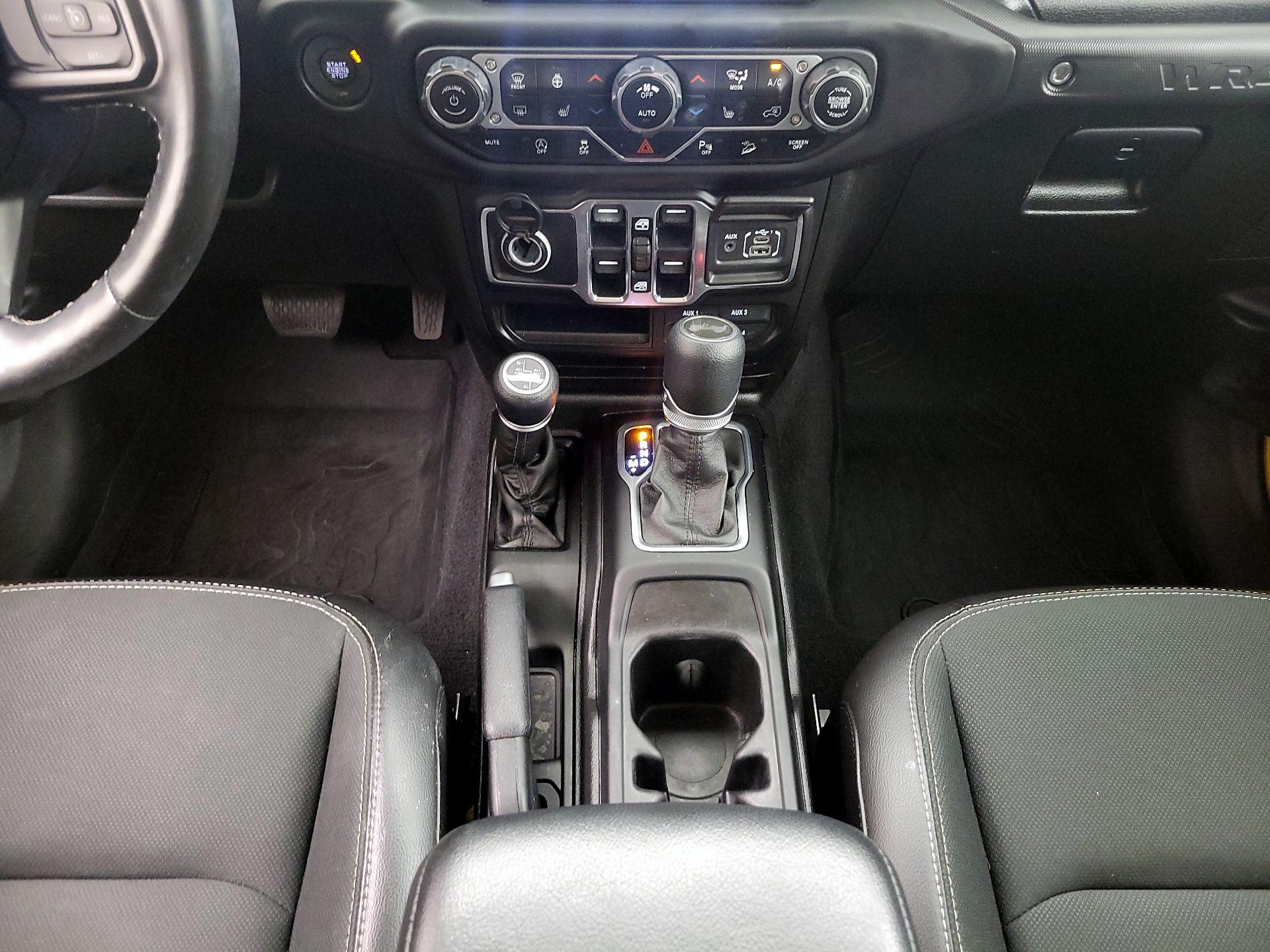 Thumbnail: 2021 Jeep Wrangler - 18