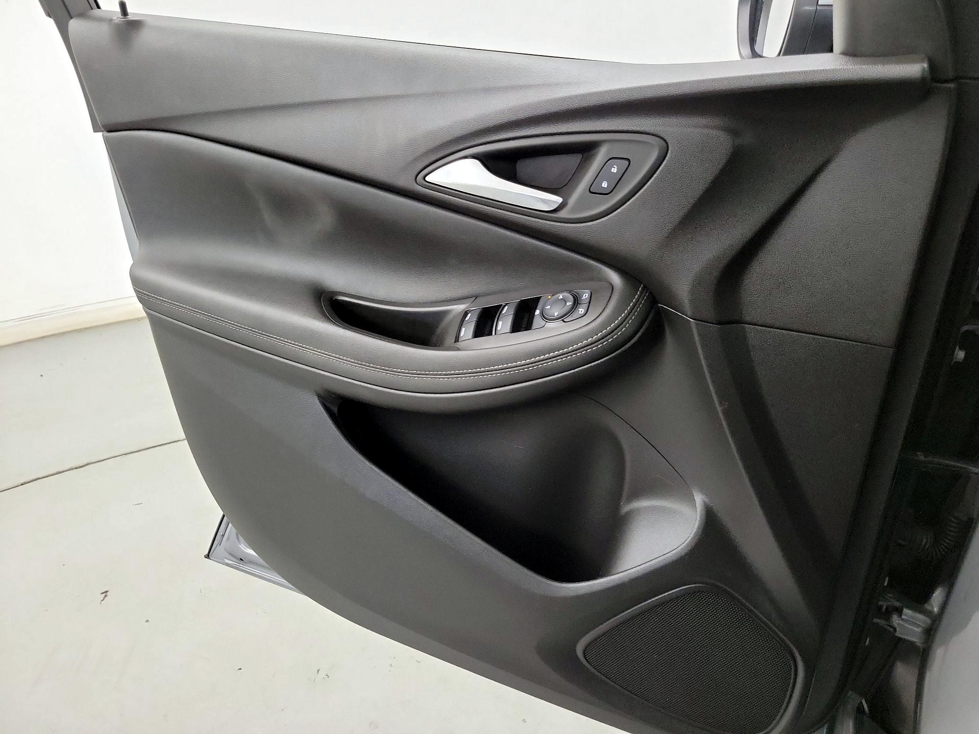 Thumbnail: 2023 Buick Encore GX - 12