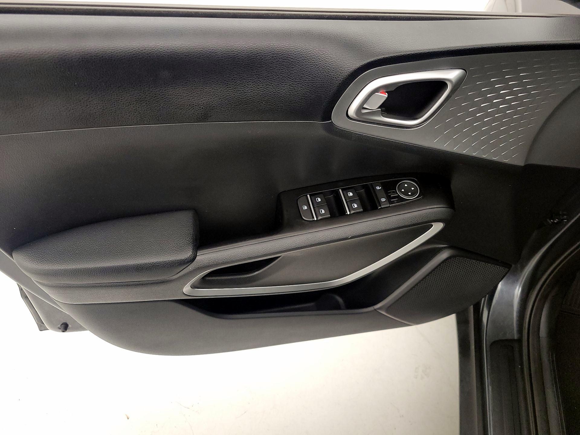 Thumbnail: 2023 Kia Soul - 12