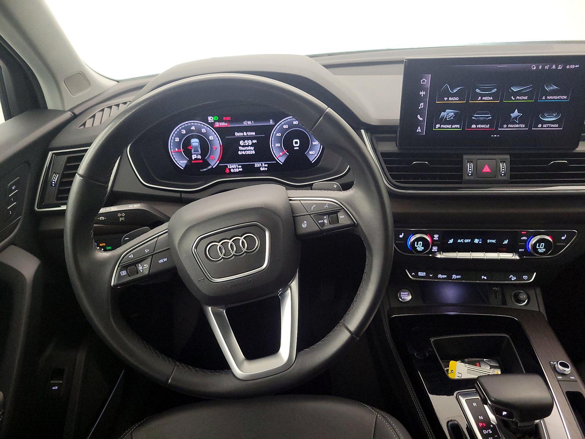 Thumbnail: 2023 Audi Q5 - 10