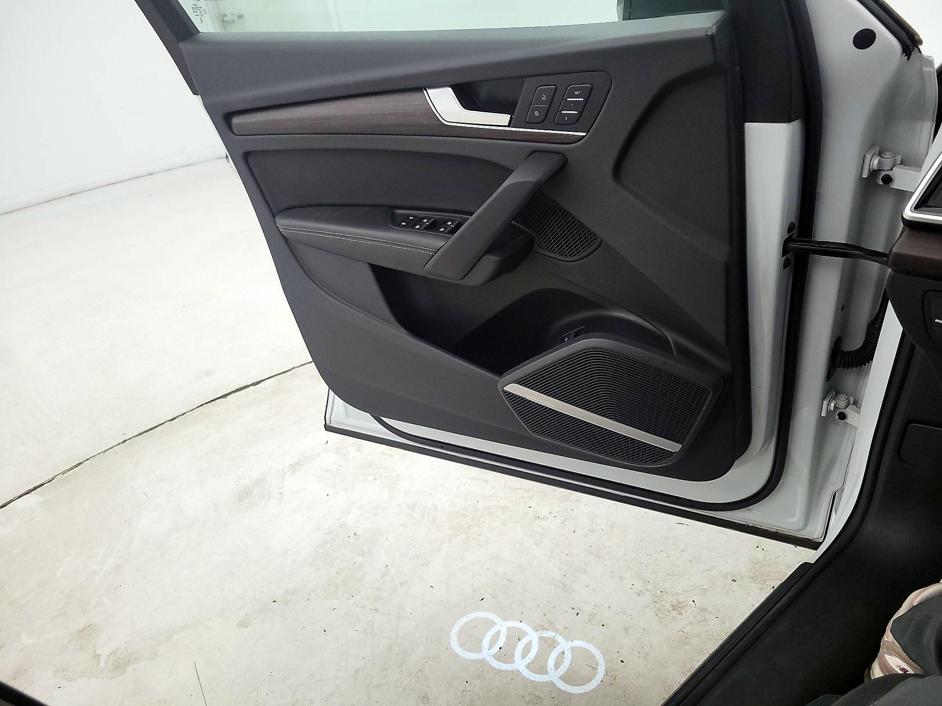 Thumbnail: 2023 Audi Q5 - 12