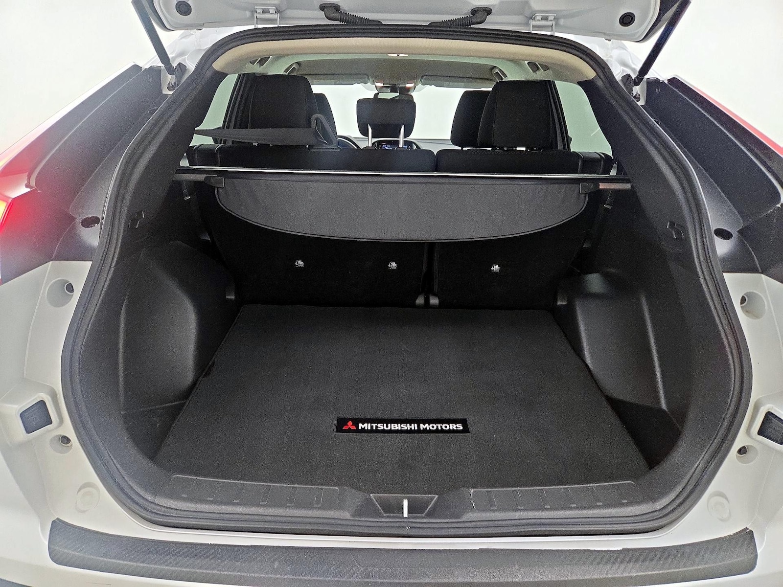 2023 Mitsubishi Eclipse Cross ES - Photo 19