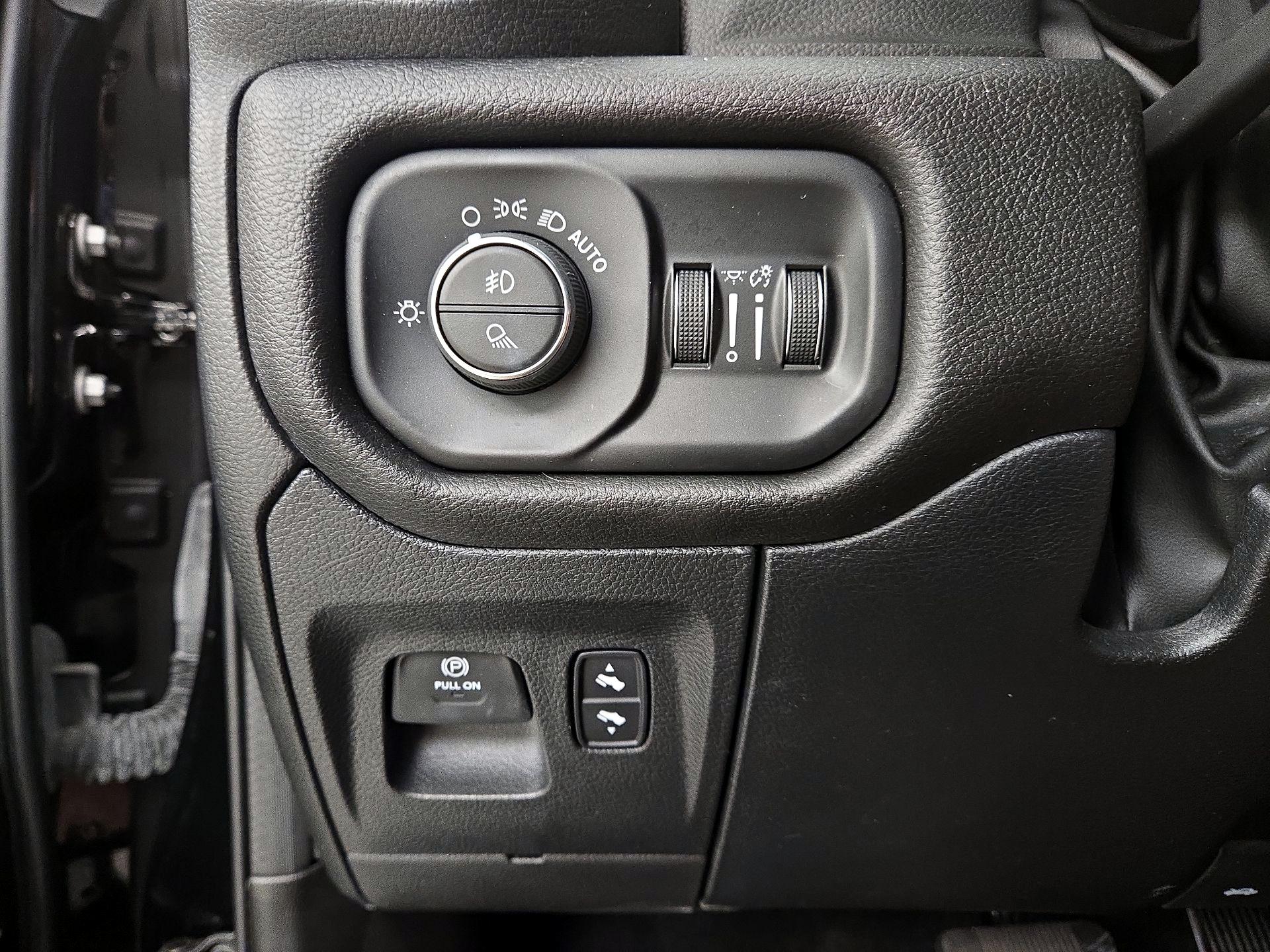 Thumbnail: 2023 RAM 1500 - 13