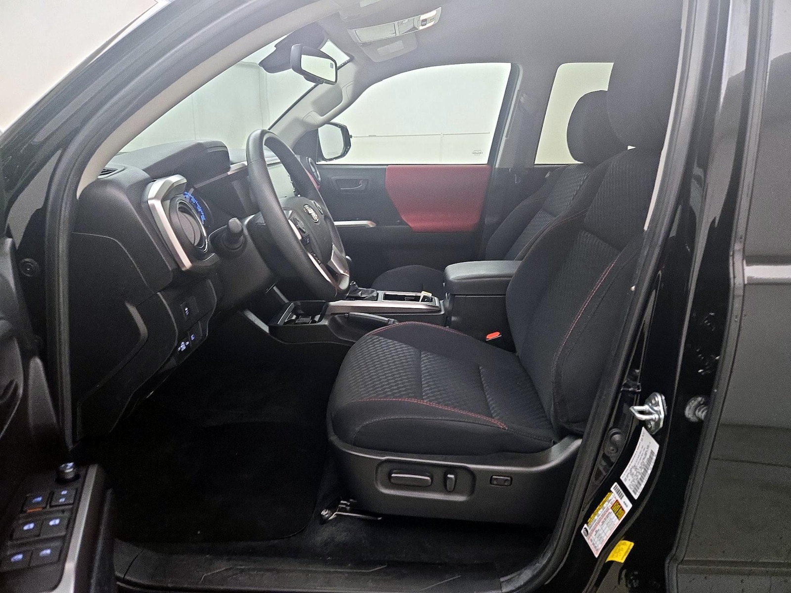 2023 Toyota Tacoma SR5 - Photo 12