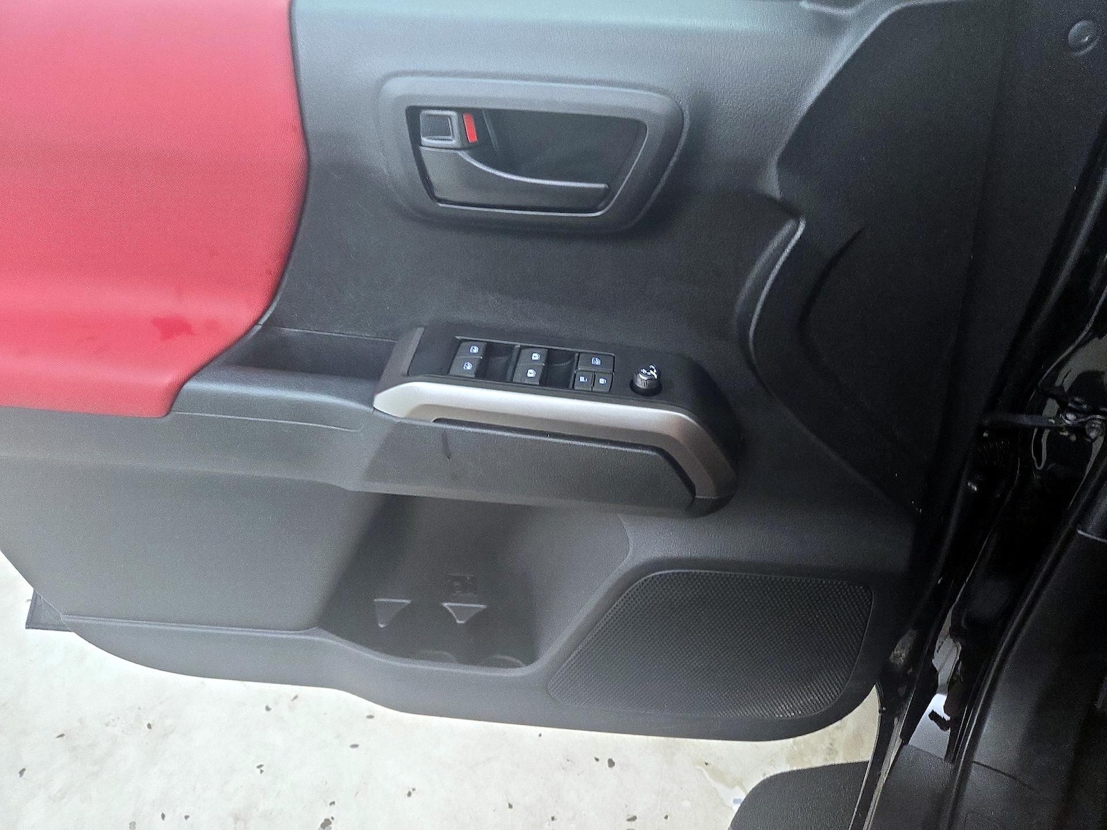 2023 Toyota Tacoma SR5 - Photo 13