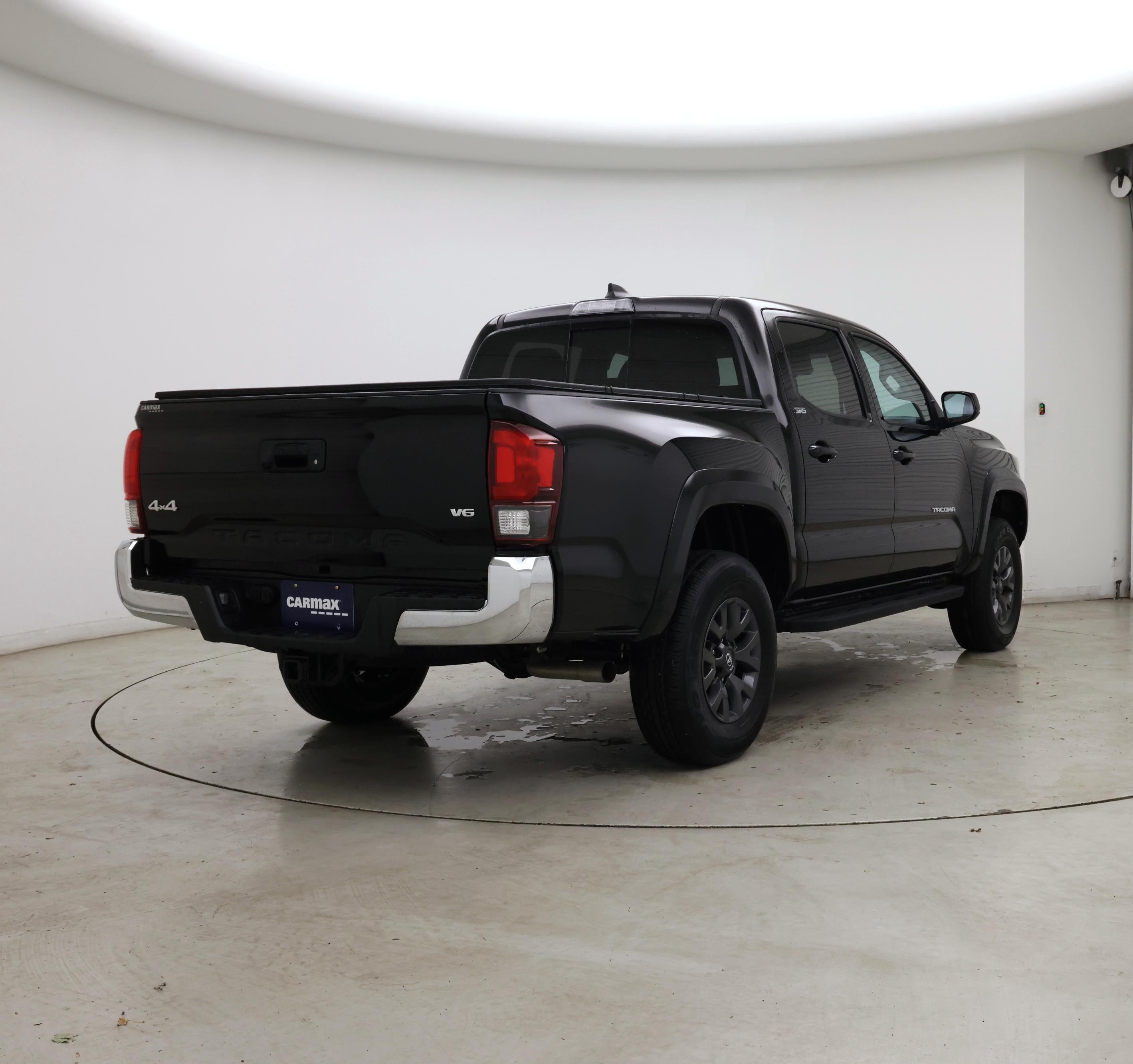 Thumbnail: 2023 Toyota Tacoma - 8