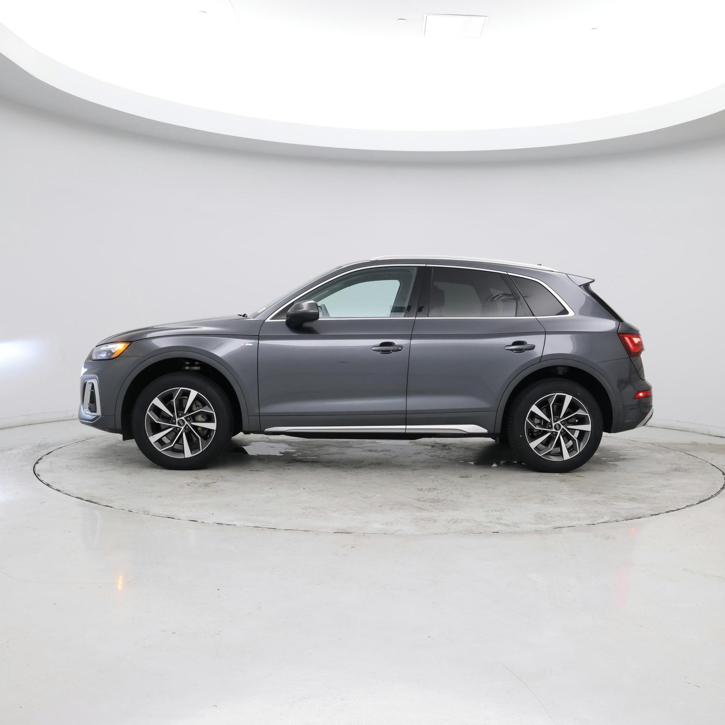 Thumbnail: 2023 Audi Q5 - 2