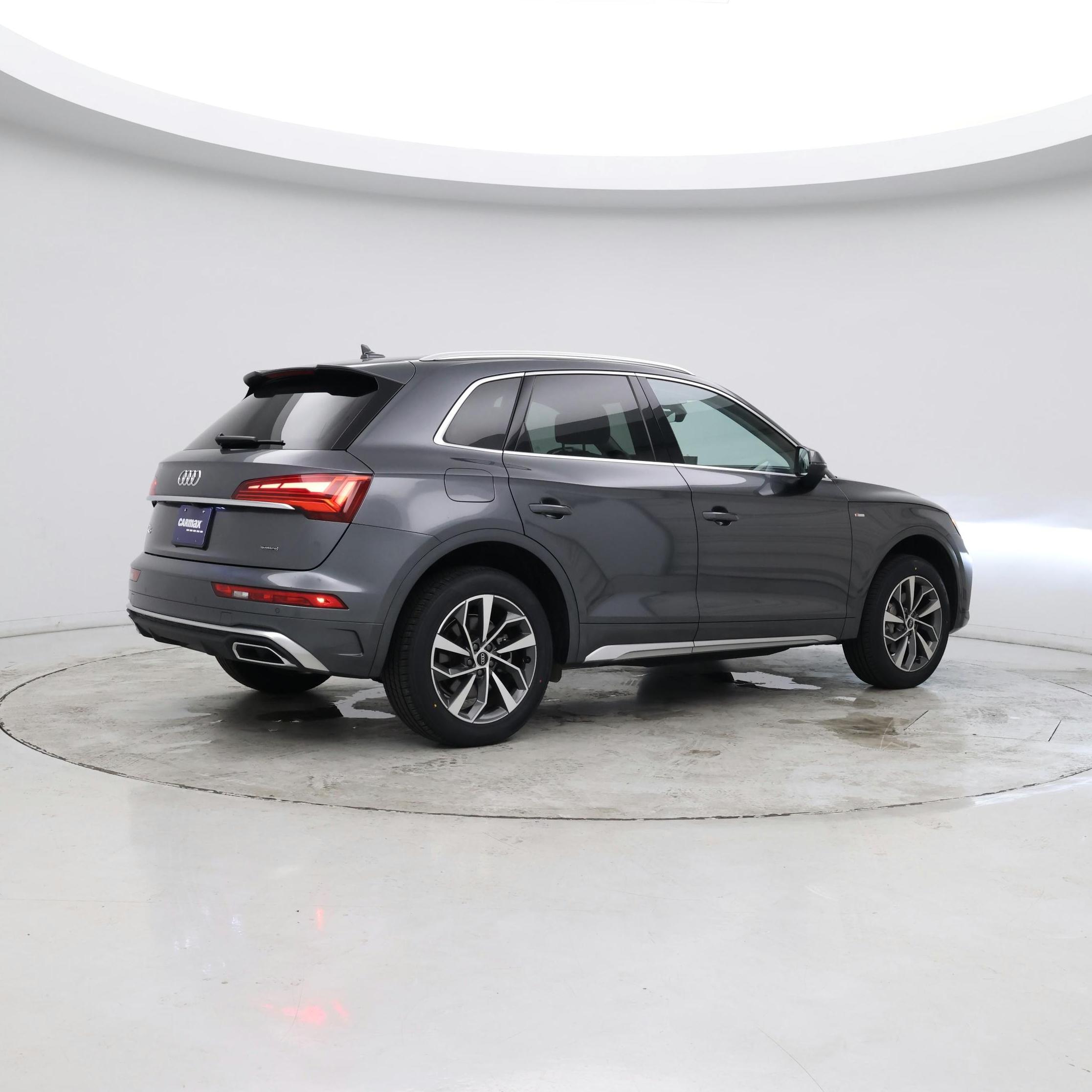 Thumbnail: 2023 Audi Q5 - 6